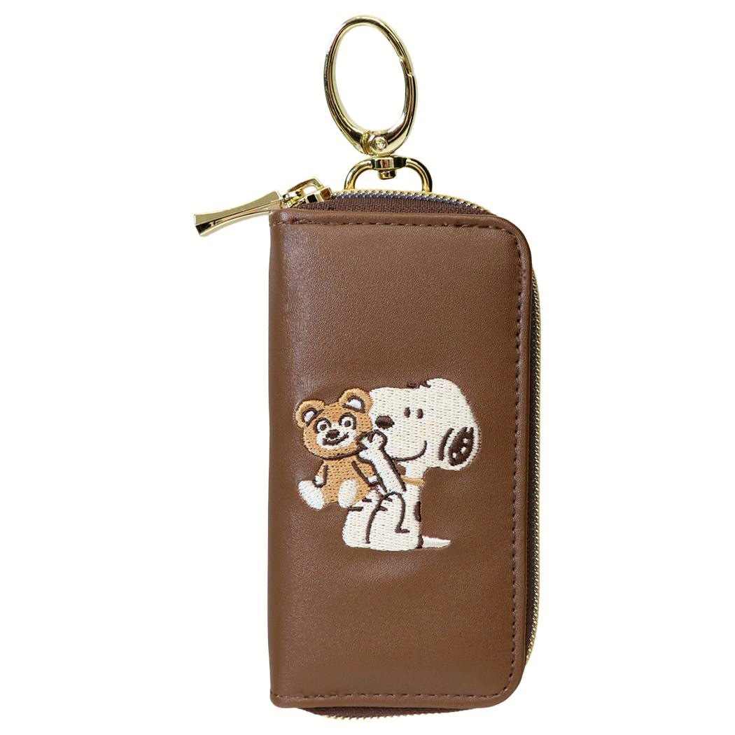 現貨｜Snoopy 抱熊熊刺繡系列 日版 鎖匙包 (233275)