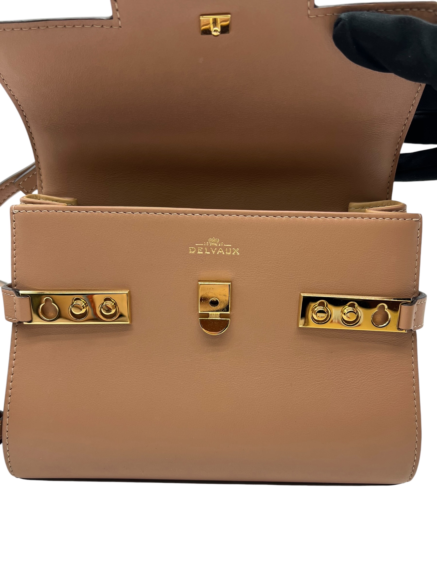 Pre-owned DELVAUX PM / Product Code: 080304