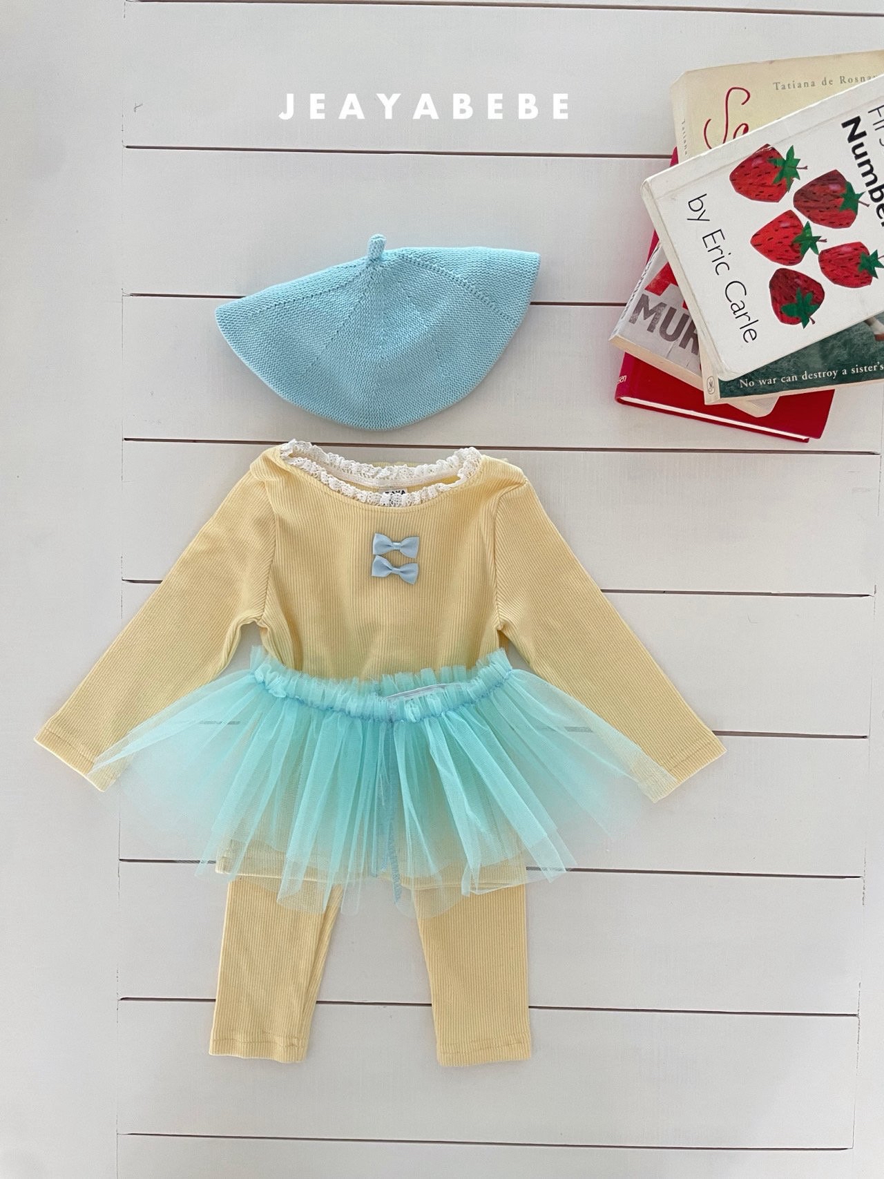 🇰🇷jeayabebe set (tee+pants)