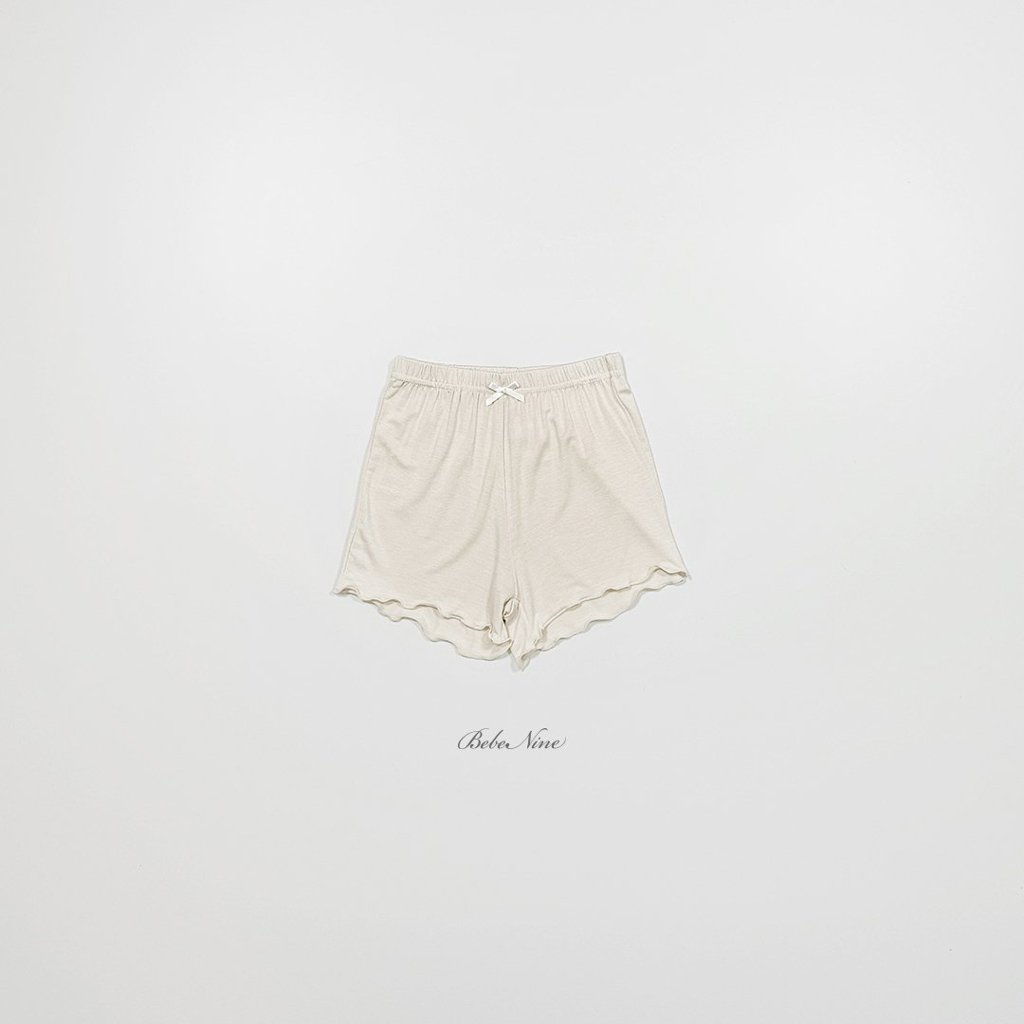 ☀️預訂 韓國直送☀️🇰🇷Bebenine三色絲帶荷葉邊彈性輕薄短褲