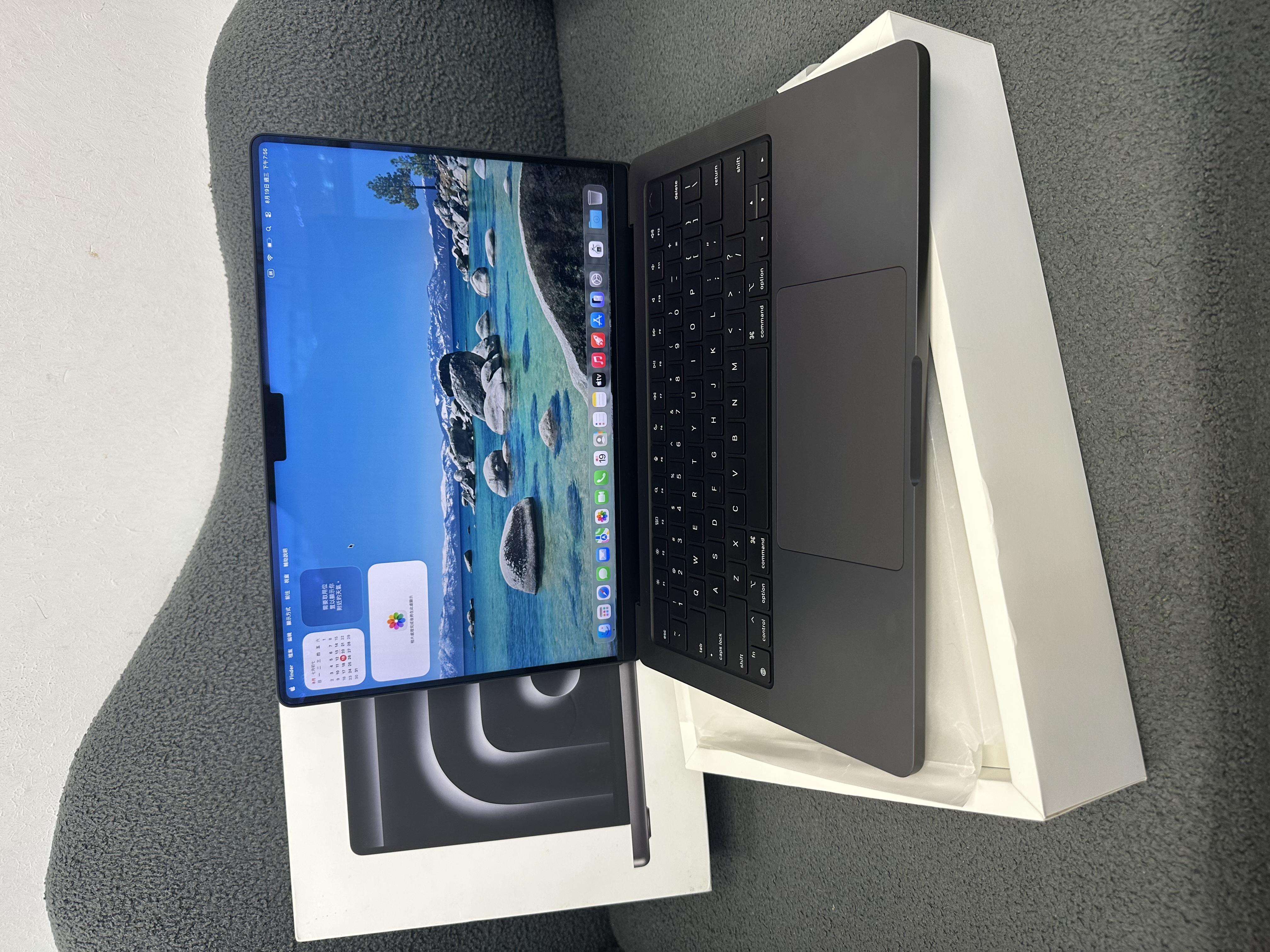 APPLE  MacBook M3Pro 2023 /18GB Ram/512GB SSD/14核心GPU/Liquid Retina XDR Mon/14吋/黑色/Gaming Laptop / Notebook / brand new / Netflix /Movie / MacbookPro / Pro M3 /