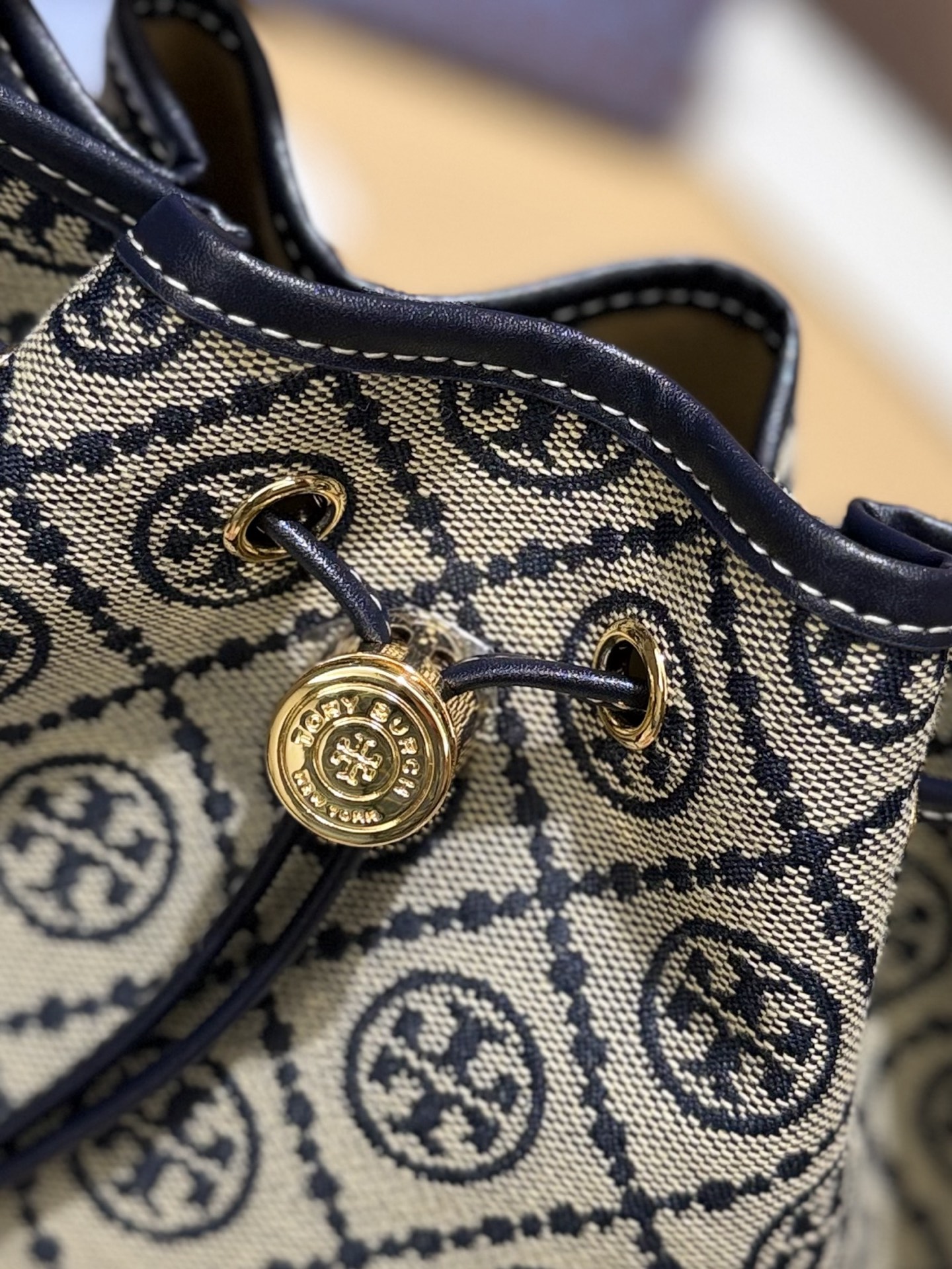 $388,👜 TB老花水桶包（中號）👜