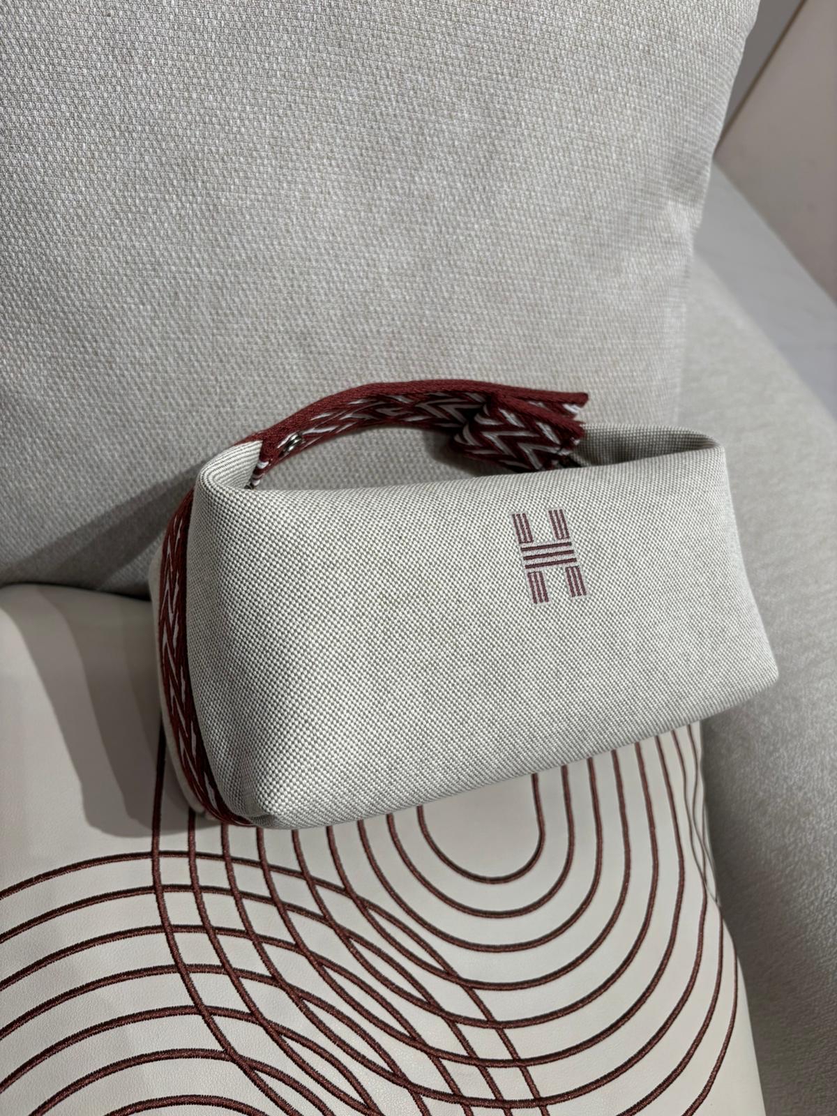 全新 Hermes Bride A Brac PM 飯盒包，新款織帶 100%Authentic,unused  