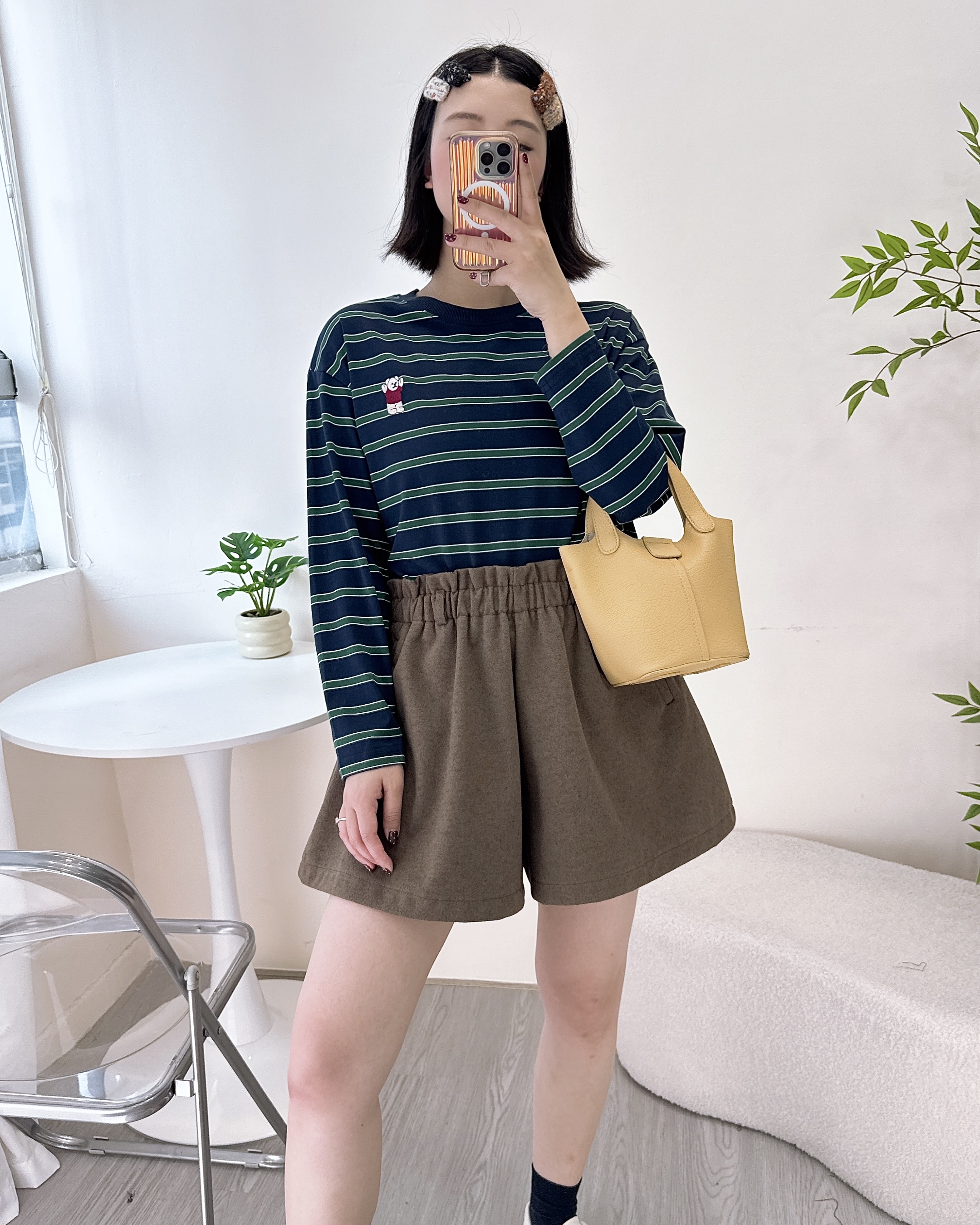 橫間刺繡熊仔薄上衣 2色