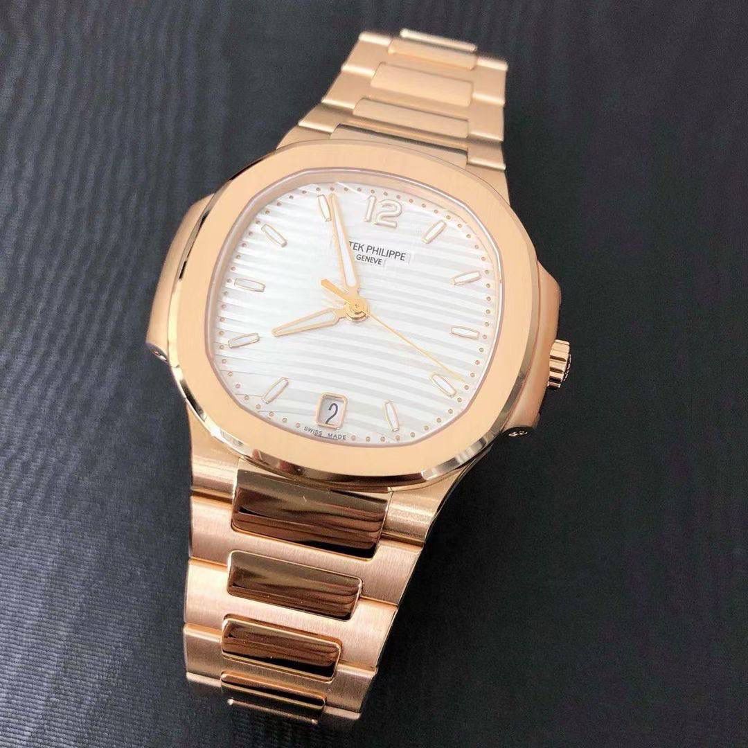 女表鹦鹉螺PP7118上市。接受预订！！324SC一体29钻机芯。 第一批少量上市。