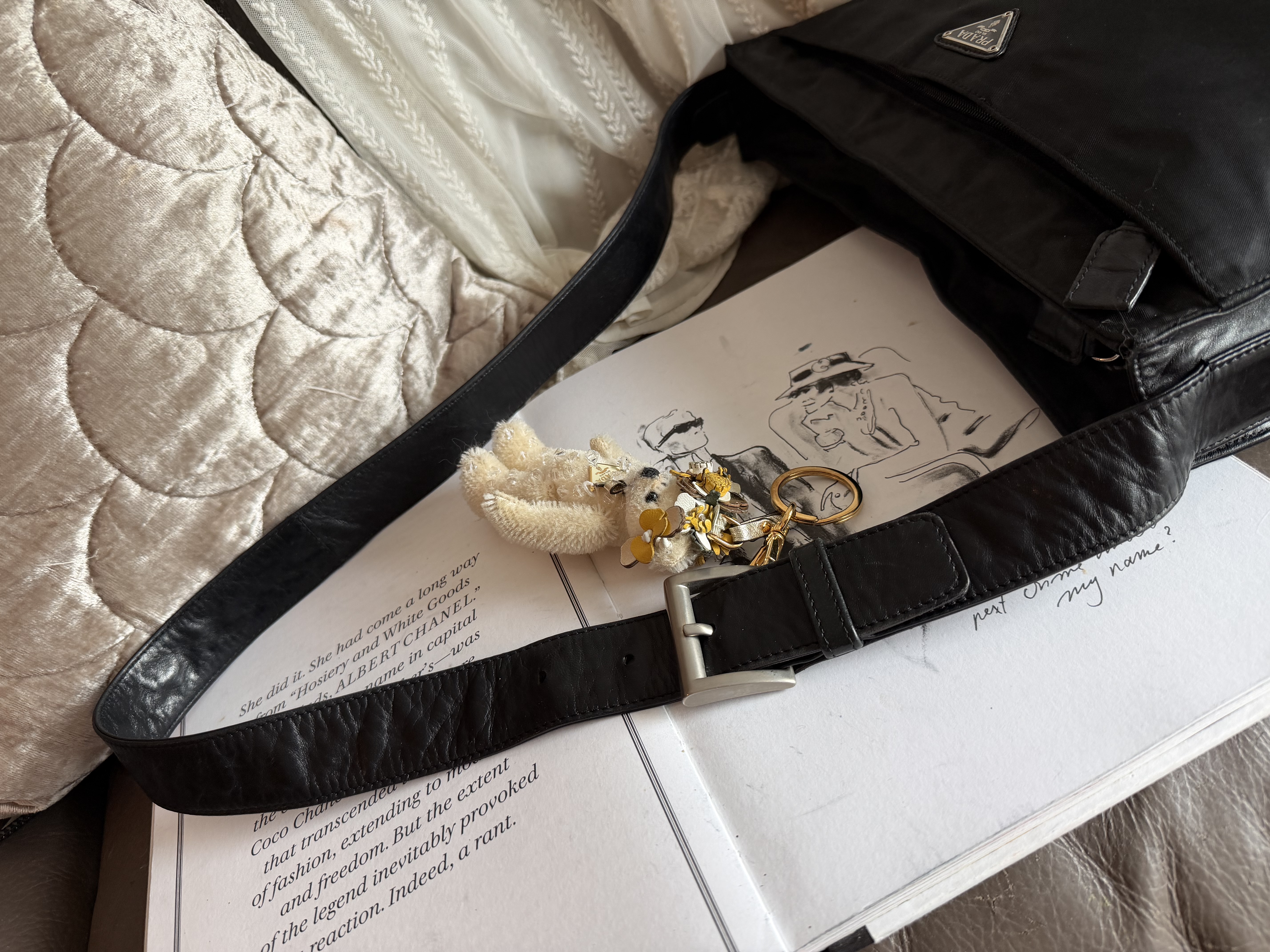 prada黑色 re nylon black leather bag 