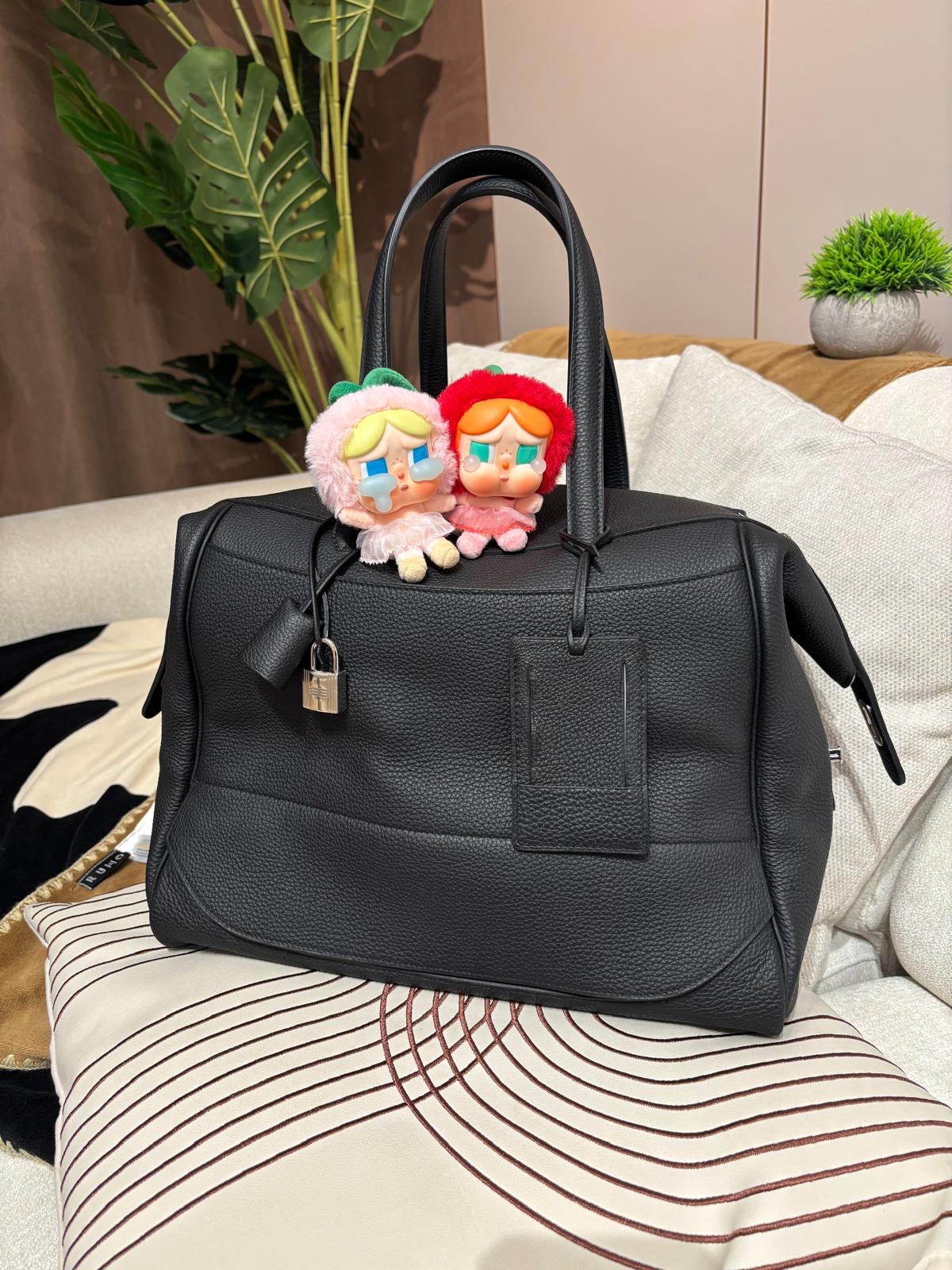 HERMES Wallago Cabine 35 Stamp A 89 Noir Togo Calfskin 100%Authentic, 98%new ✅Key Lock✅Dust bag