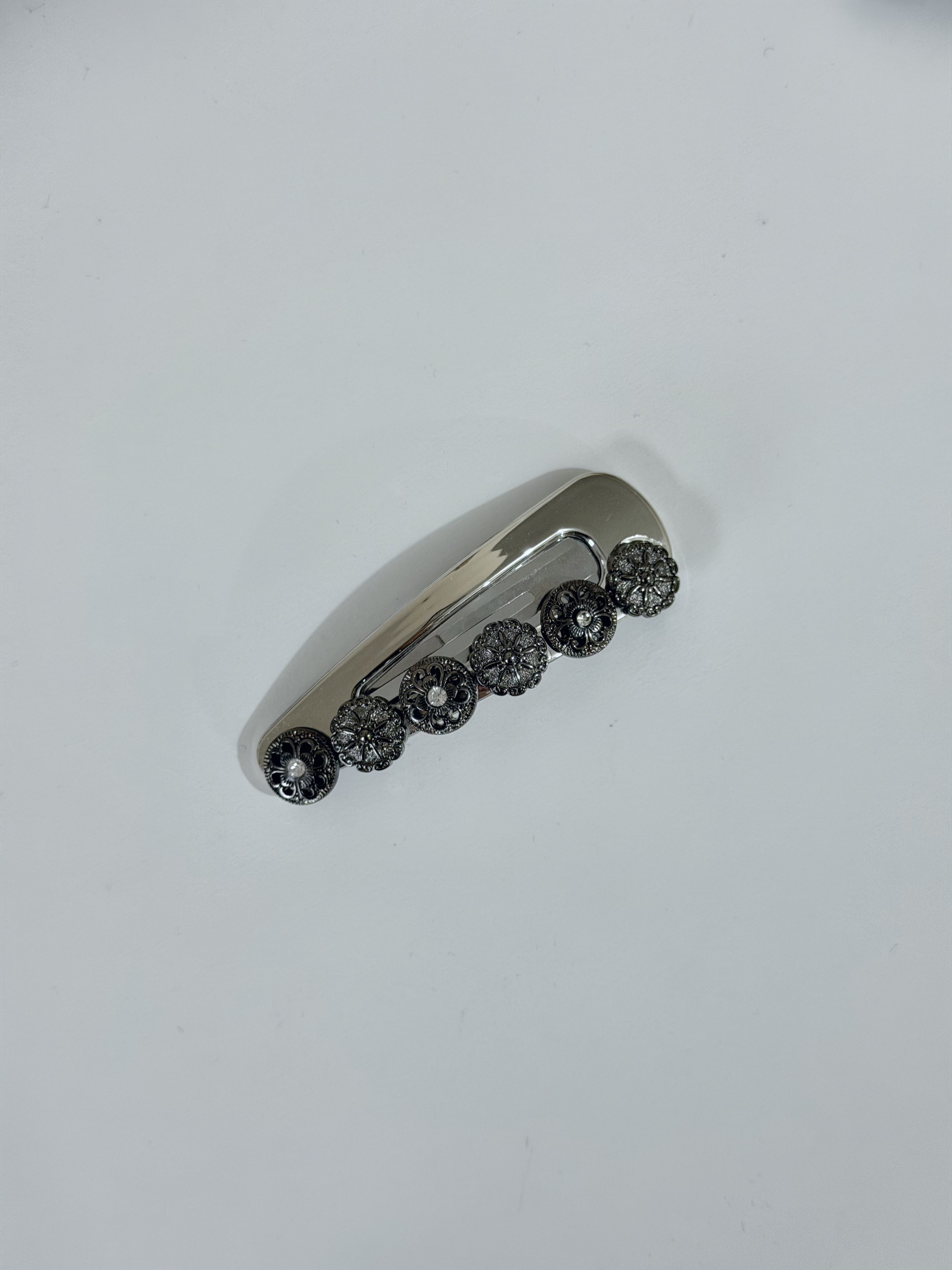 復古鈕扣髮夾/鏡面銀色 6cm長