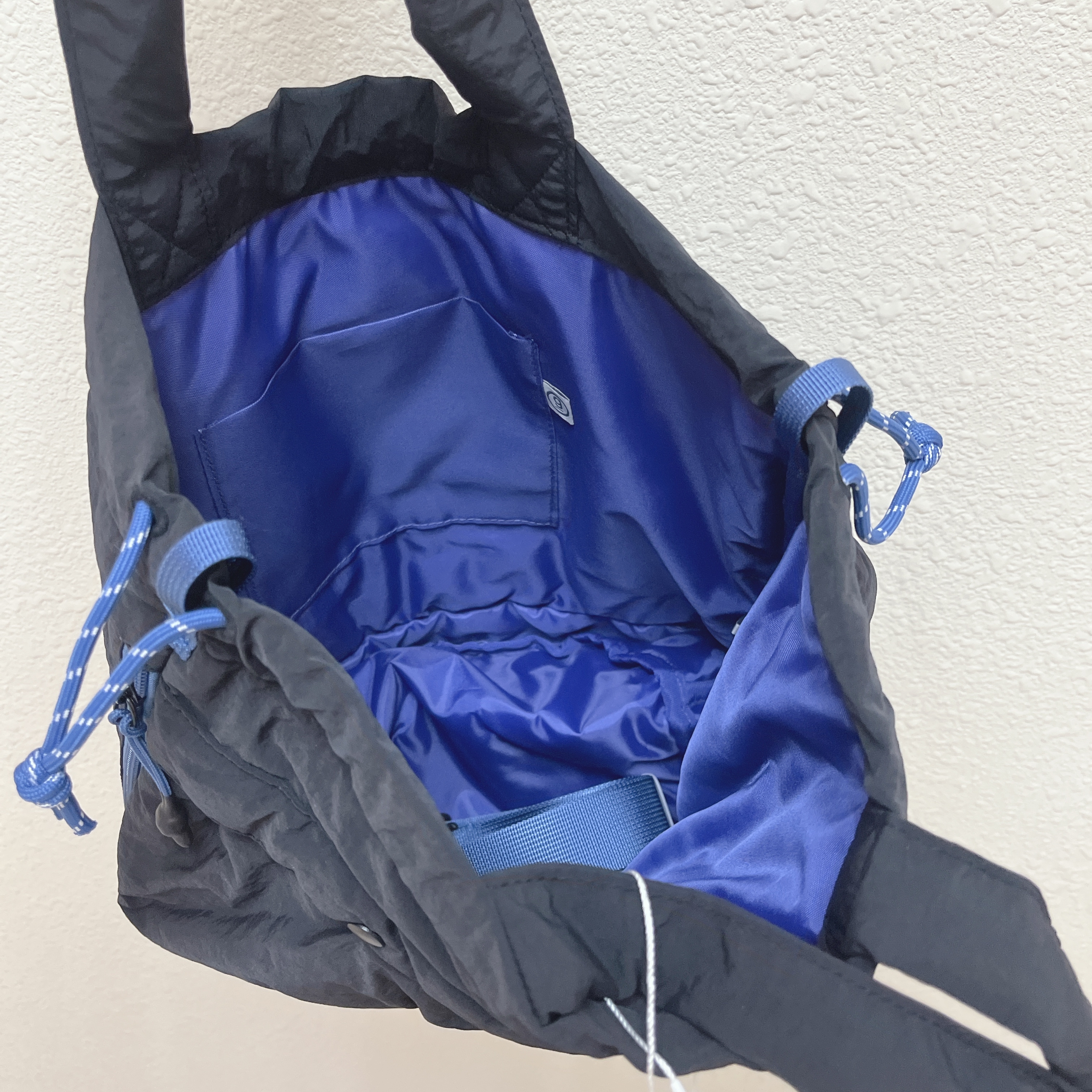 日本預訂📍黑豆人得意麵包圖案斜咩袋/兩用袋