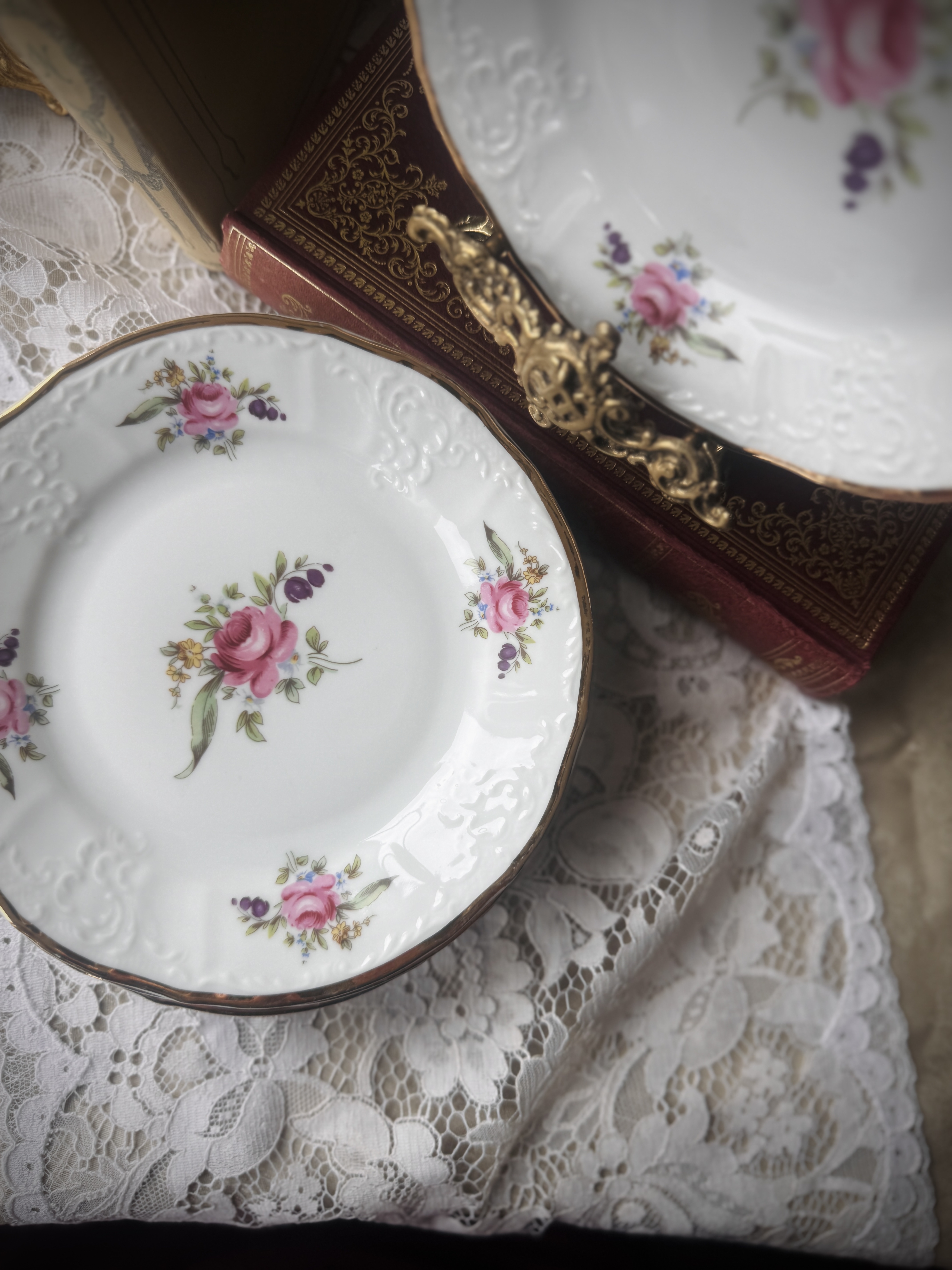 Vintage 1980s BERNADOTTE SONATA Czechoslovakian 7" Cake Plate (MT2443)