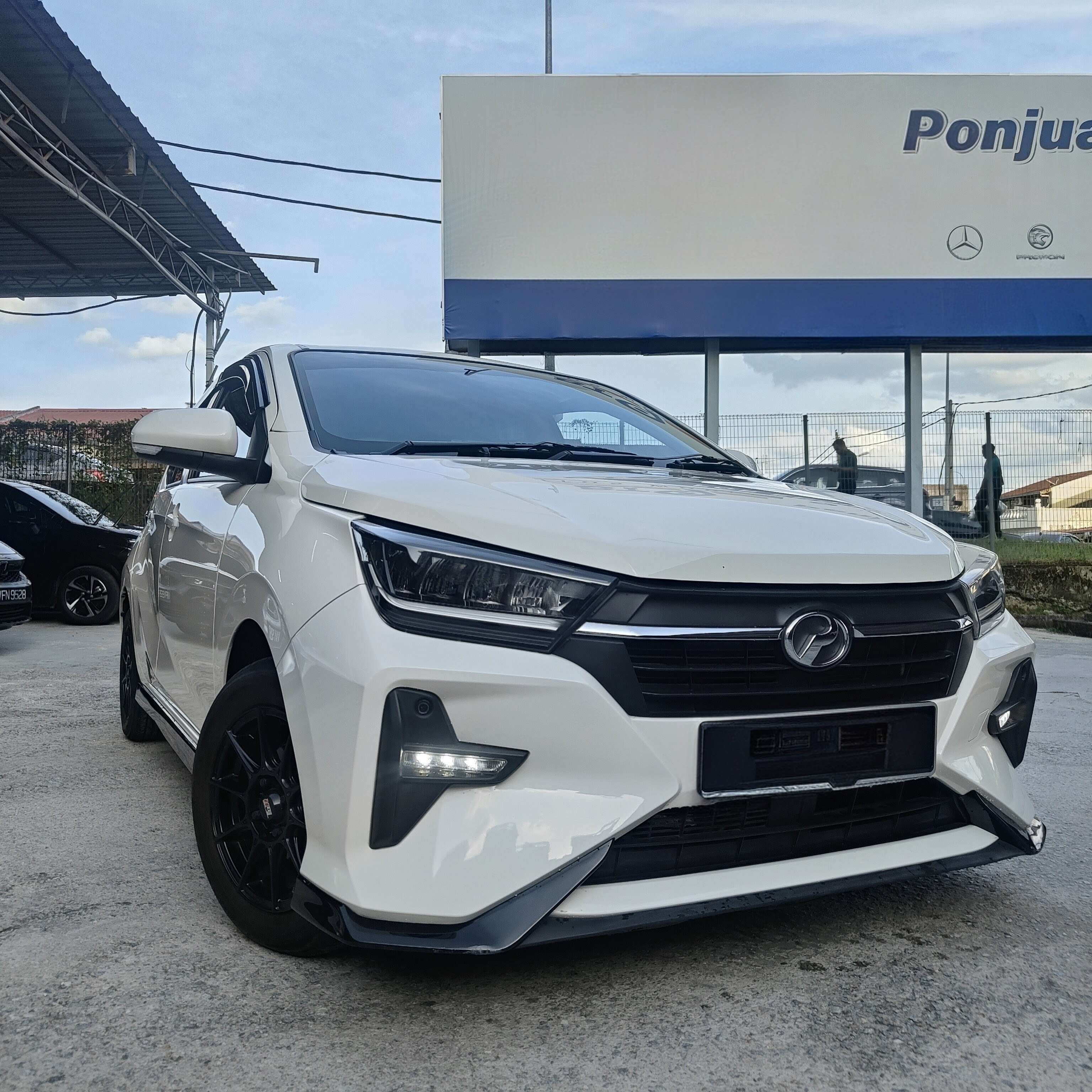 2023 PERODUA AXIA - 1.0 SE Sporty•Low Mileage• 99% CO