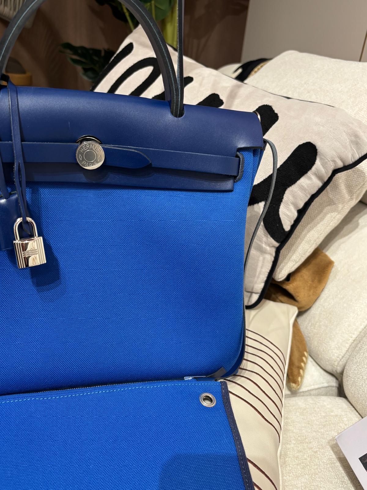 Hermes Herbag 31 Stamp Z bleu billard/bleu saphir 100%Authentic, 98%New ✅專門店收據 ✅Key Lock✅Dust bag