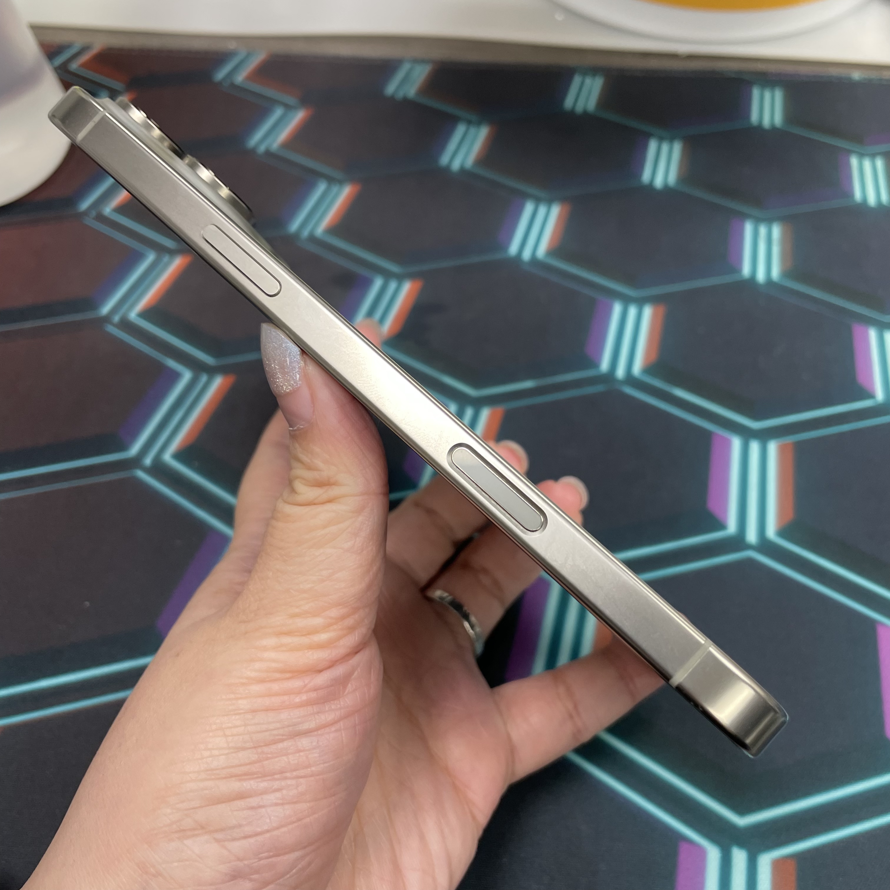 *7541 16 Pro max 完美機 256GB 電91 原色 gray