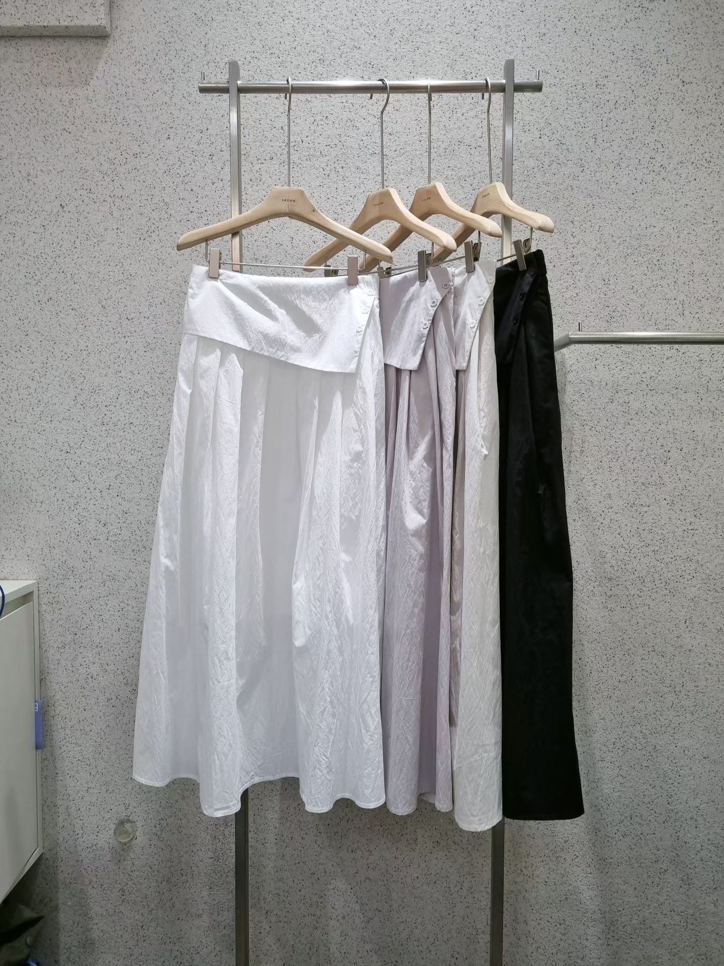221189有鈕長裙