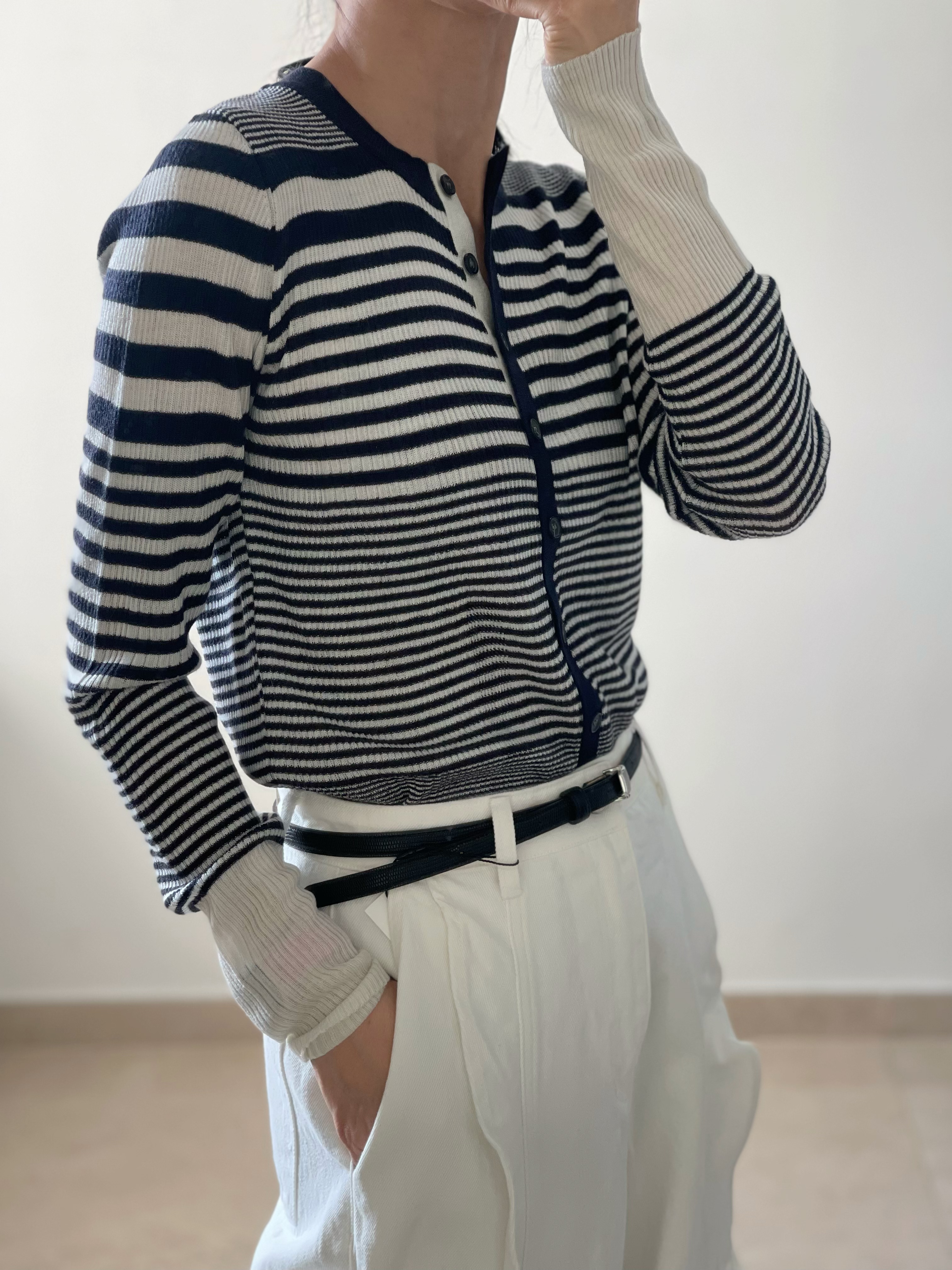 Elegant stripes ultra-light cardi