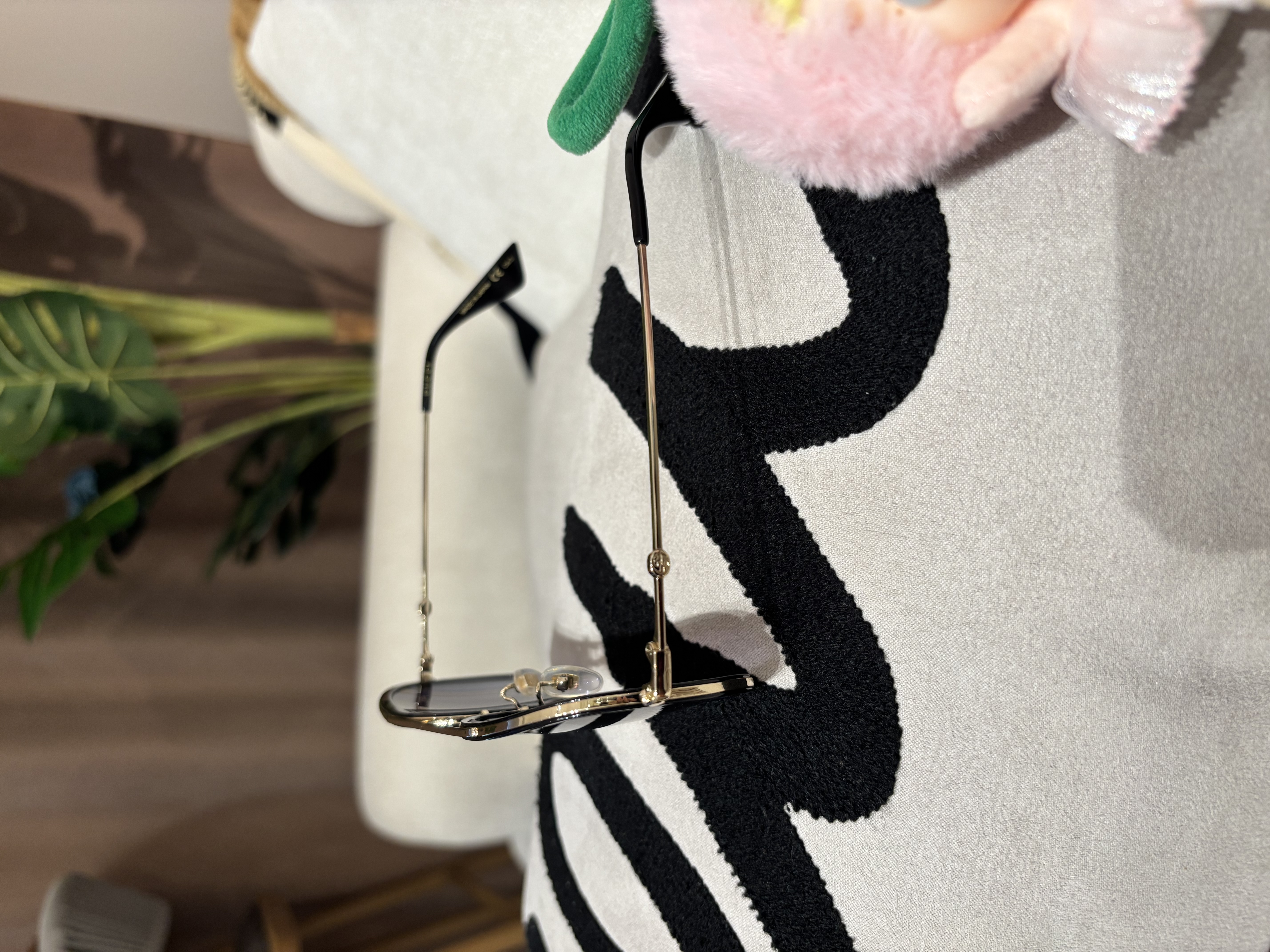 Gucci sunglasses 太陽眼鏡 100%Authentic, 98%new 