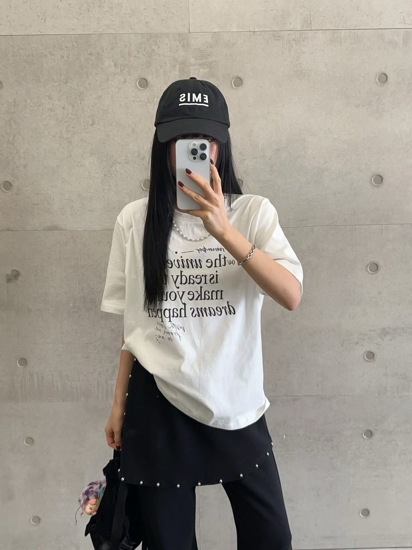 春裝英文字Tee(頸鏈可拆)