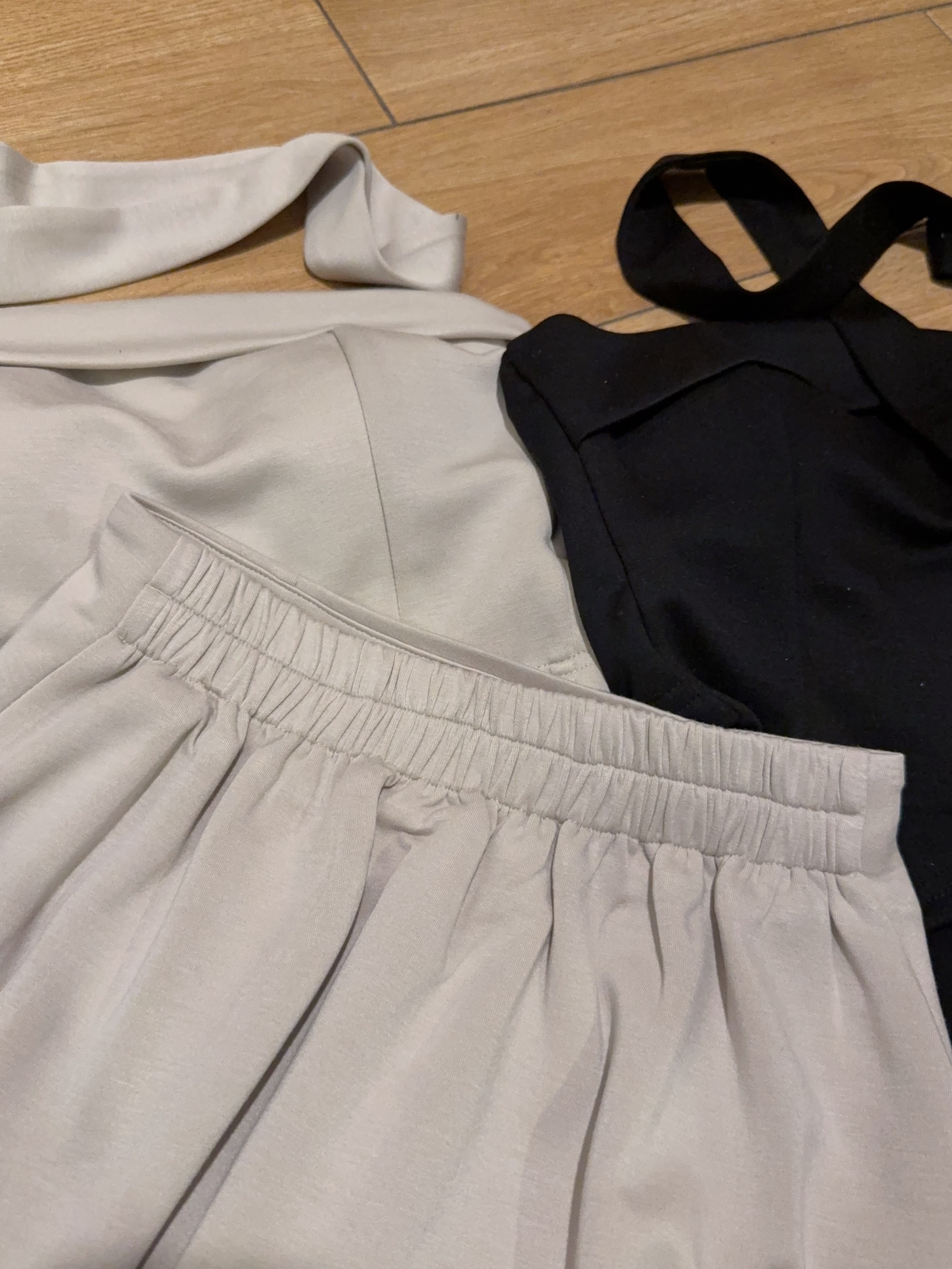 鱼骨抹胸背心+开叉半身短裙两件套（配飘带）R3006