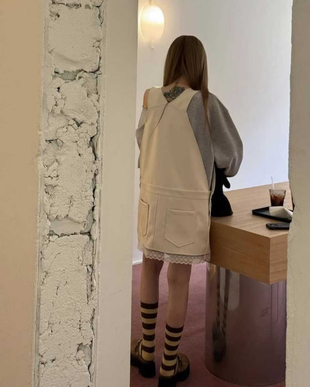 ＜限時預購＞ 皮質拼接Lace背帶裙 TW260308K01 《9/3截單，預計4月中旬到港》