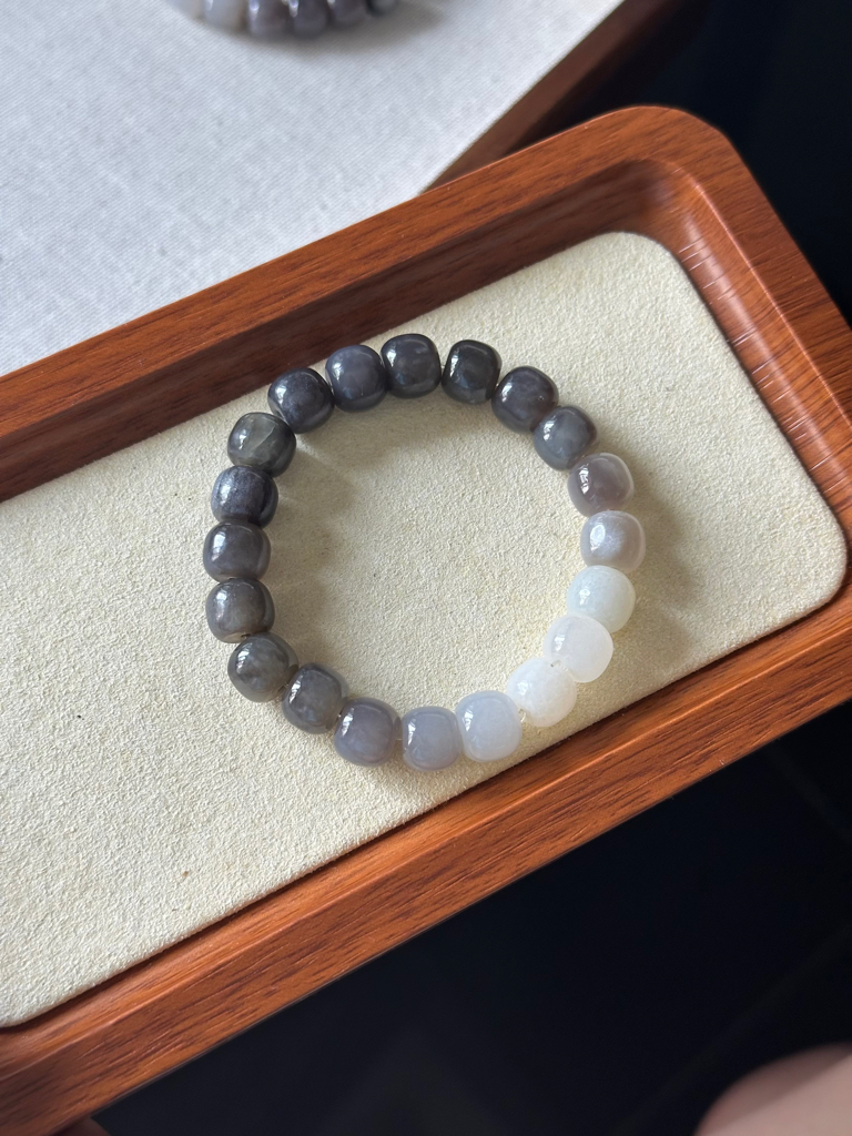 渐变和田玉 灰色｜ Hetian Jade Grey color