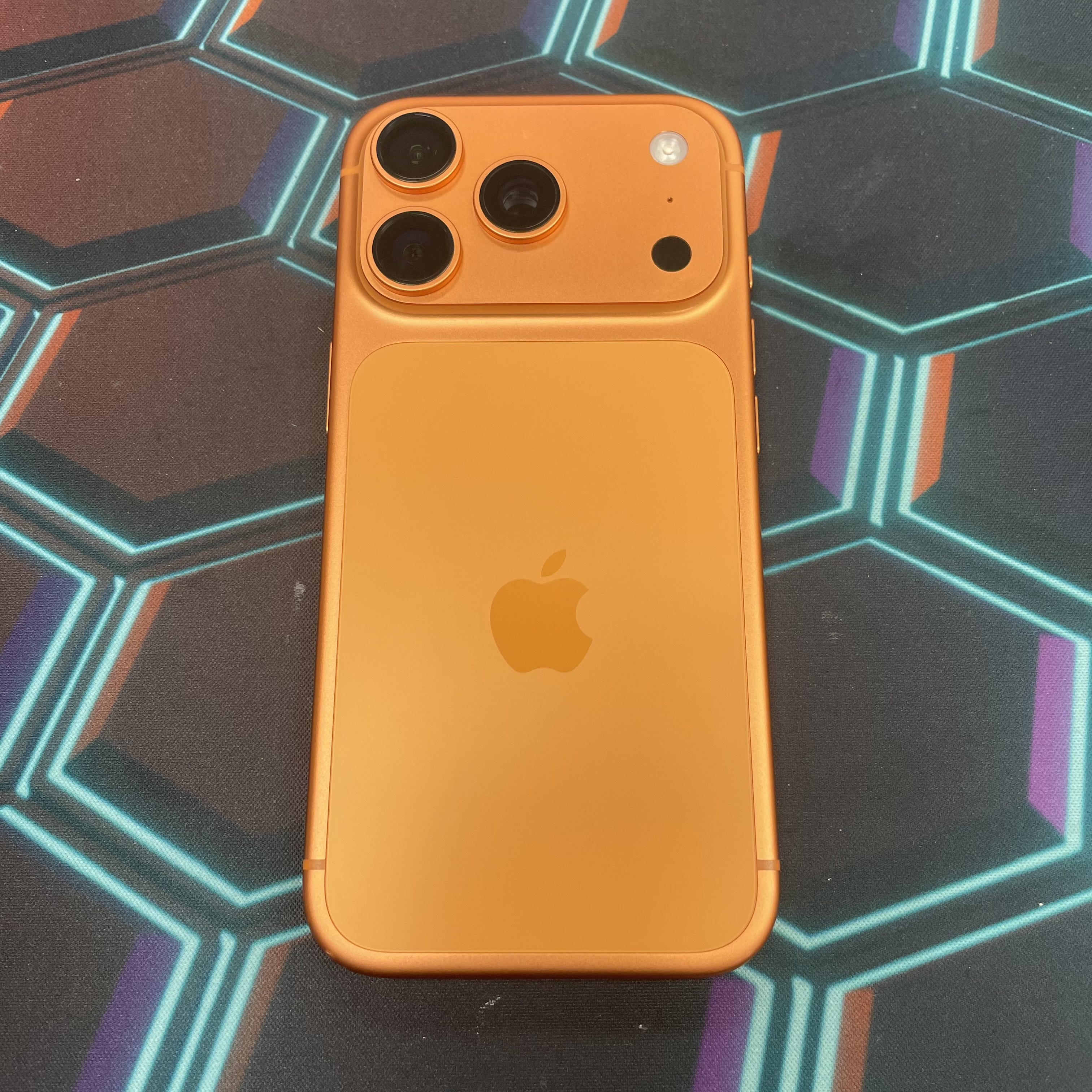 *6779 17 Pro 勁靚機 256GB 電100 橙色 orange
