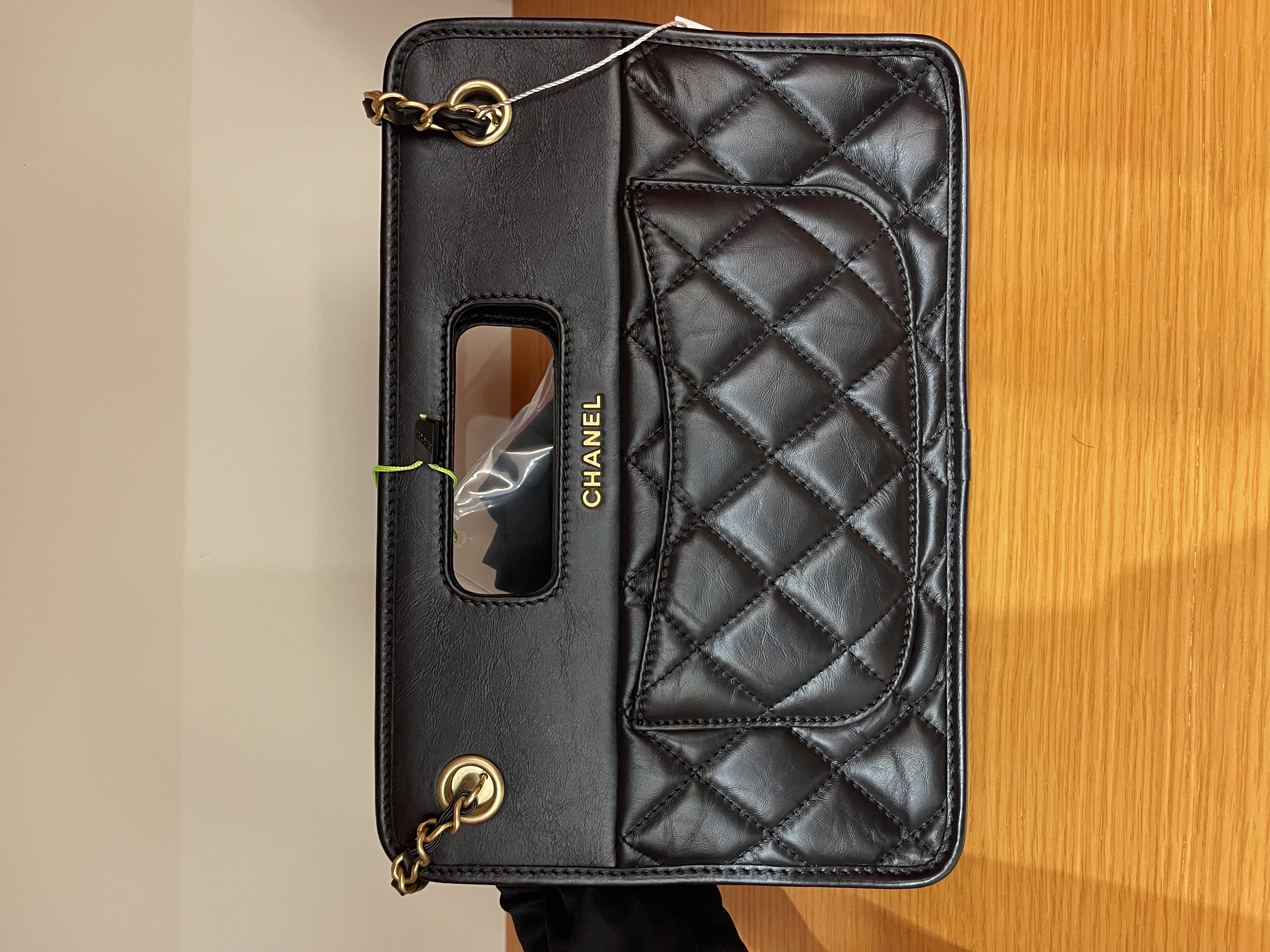 直播貨品 |  [1個-$100 2個-$300］HH11