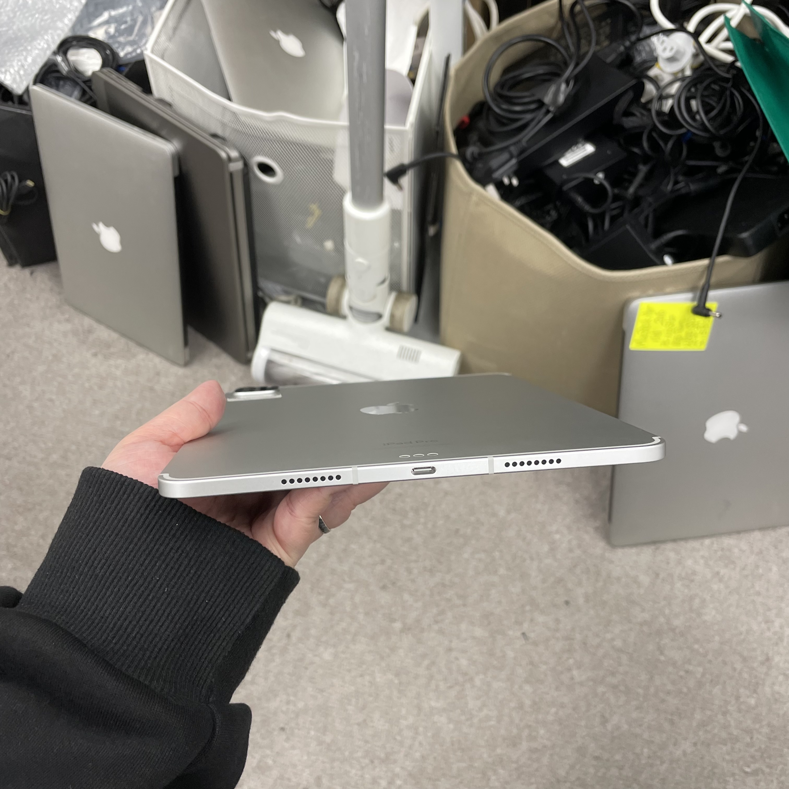 *4767100 iPad Pro 4 11吋 M2 未使用品 256GB 插卡版 銀色 sliver