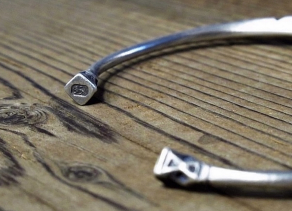 Vantique  TUAREG SILVER BRACELET LARGE