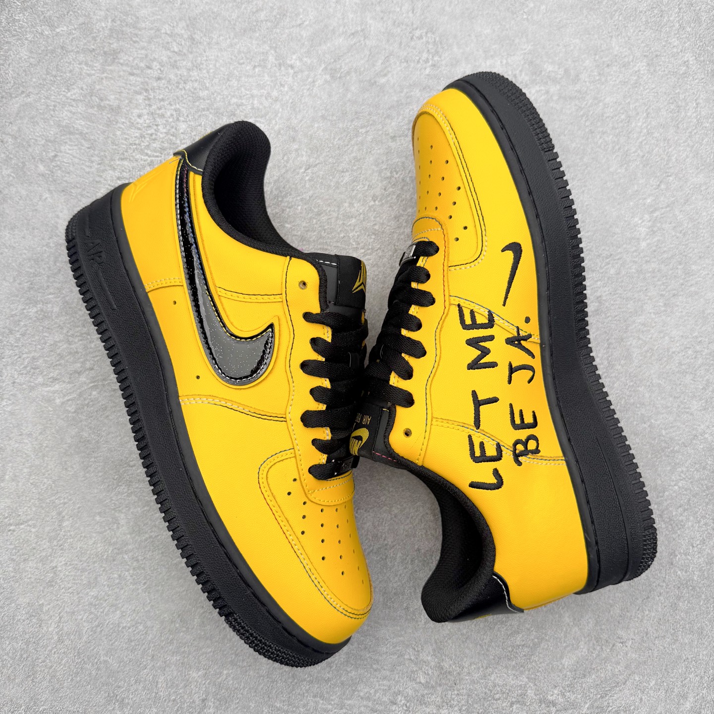 Nike Air Force 1 Low IQ2713-700