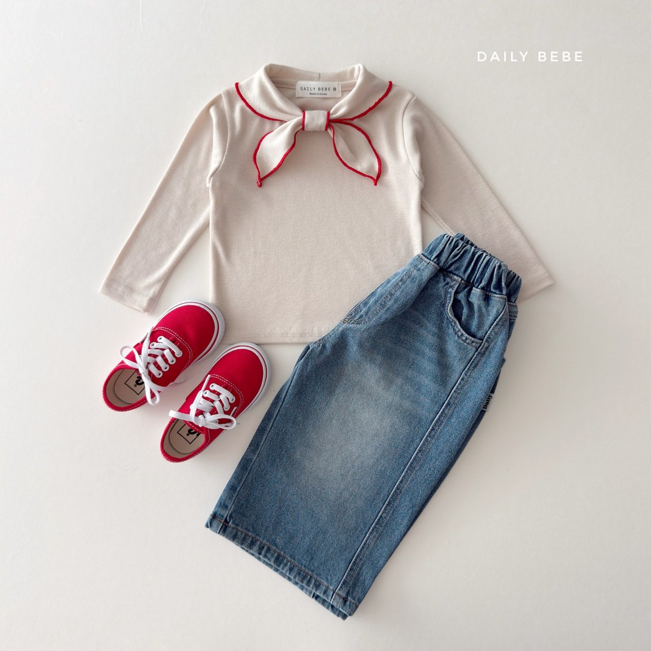 Dailybebe | Scarf T-Shirt