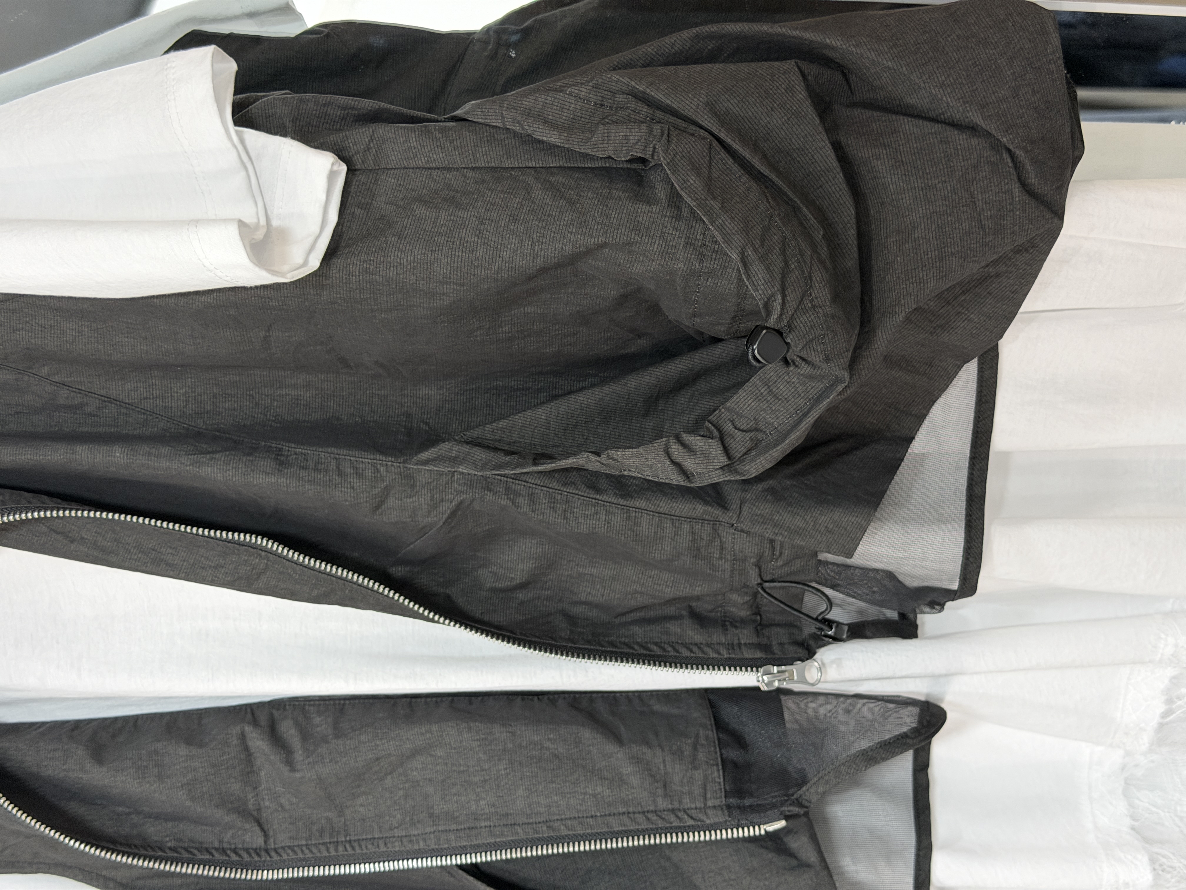 工裝拼接黑色拉鍊馬甲