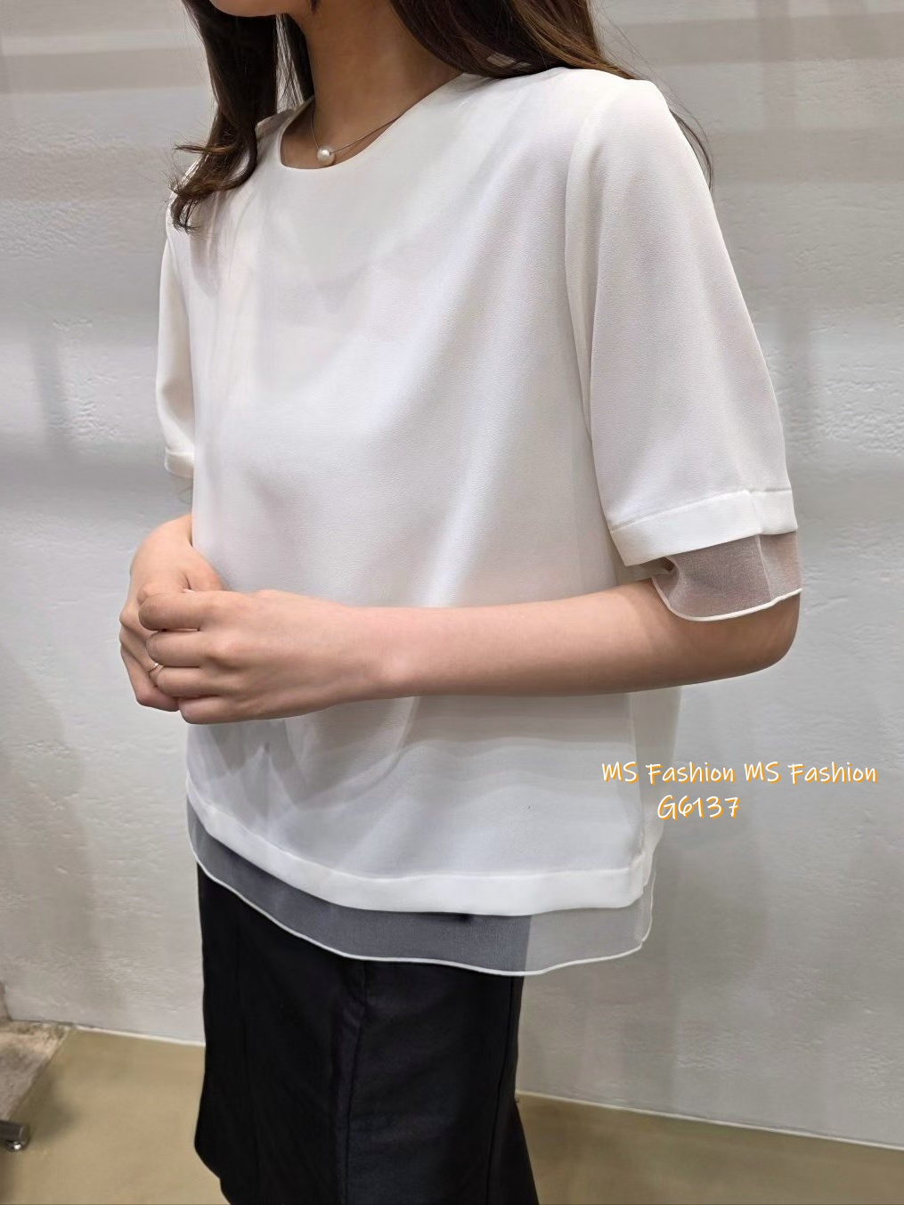G6137 韓國🇰🇷靚料拼紗邊淨色top