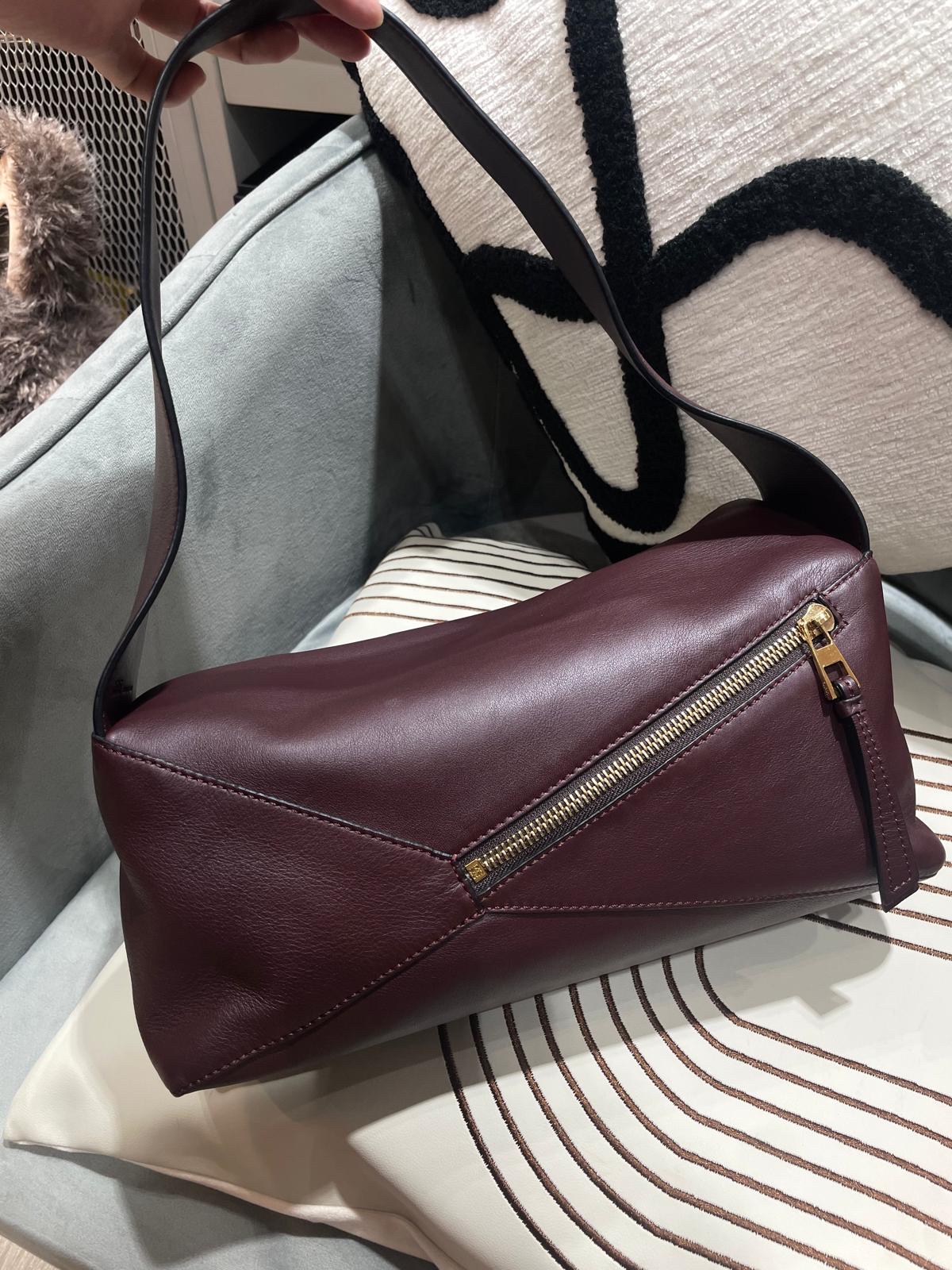 Loewe puzzle hobo calfskin  100%Authentic,95%new ✅dust bag 