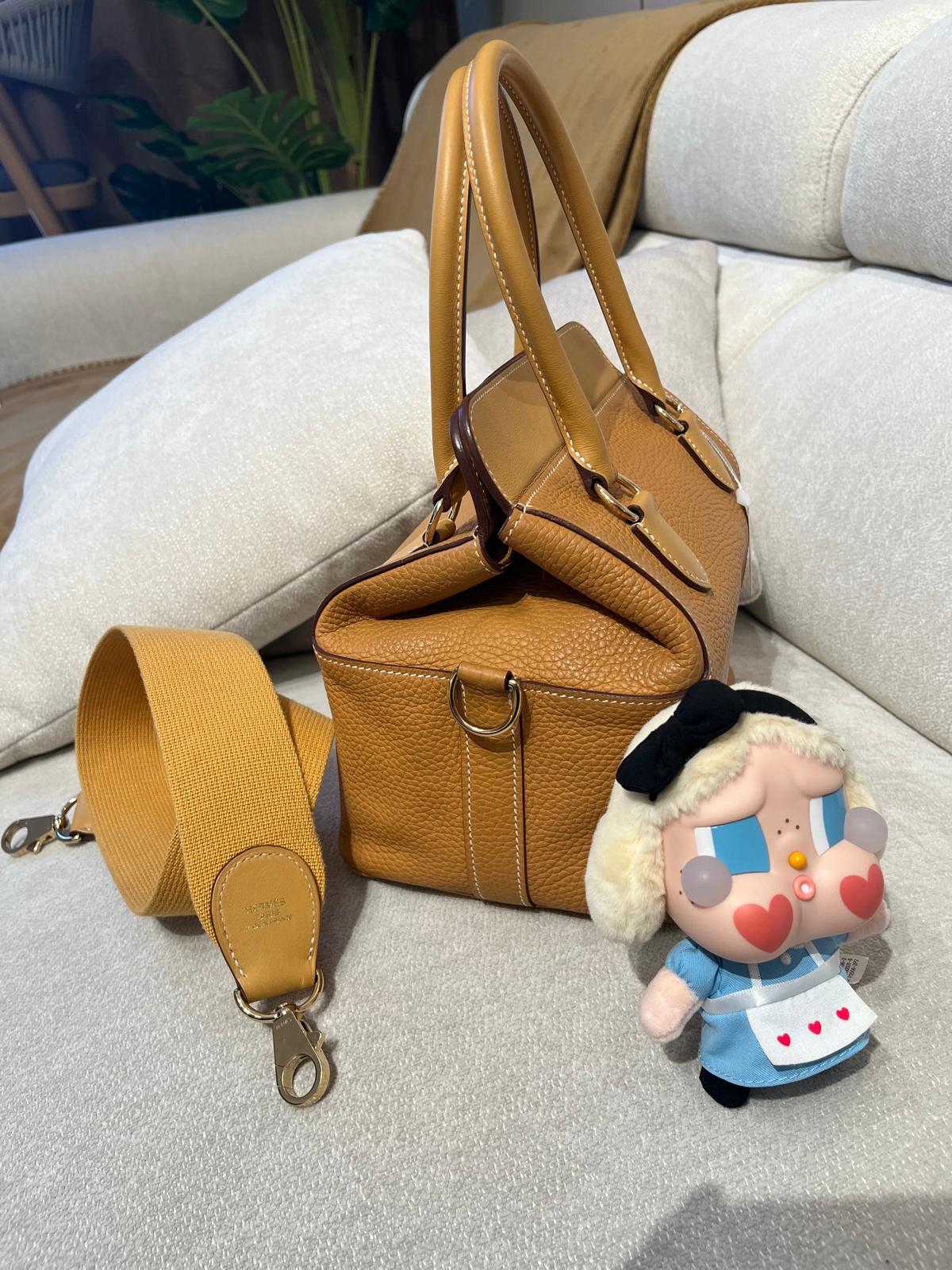 Hermes Toolbox 20 Stamp Y 芝麻色金扣 100%Authentic, 95%New ✅Dust bag ✅Box