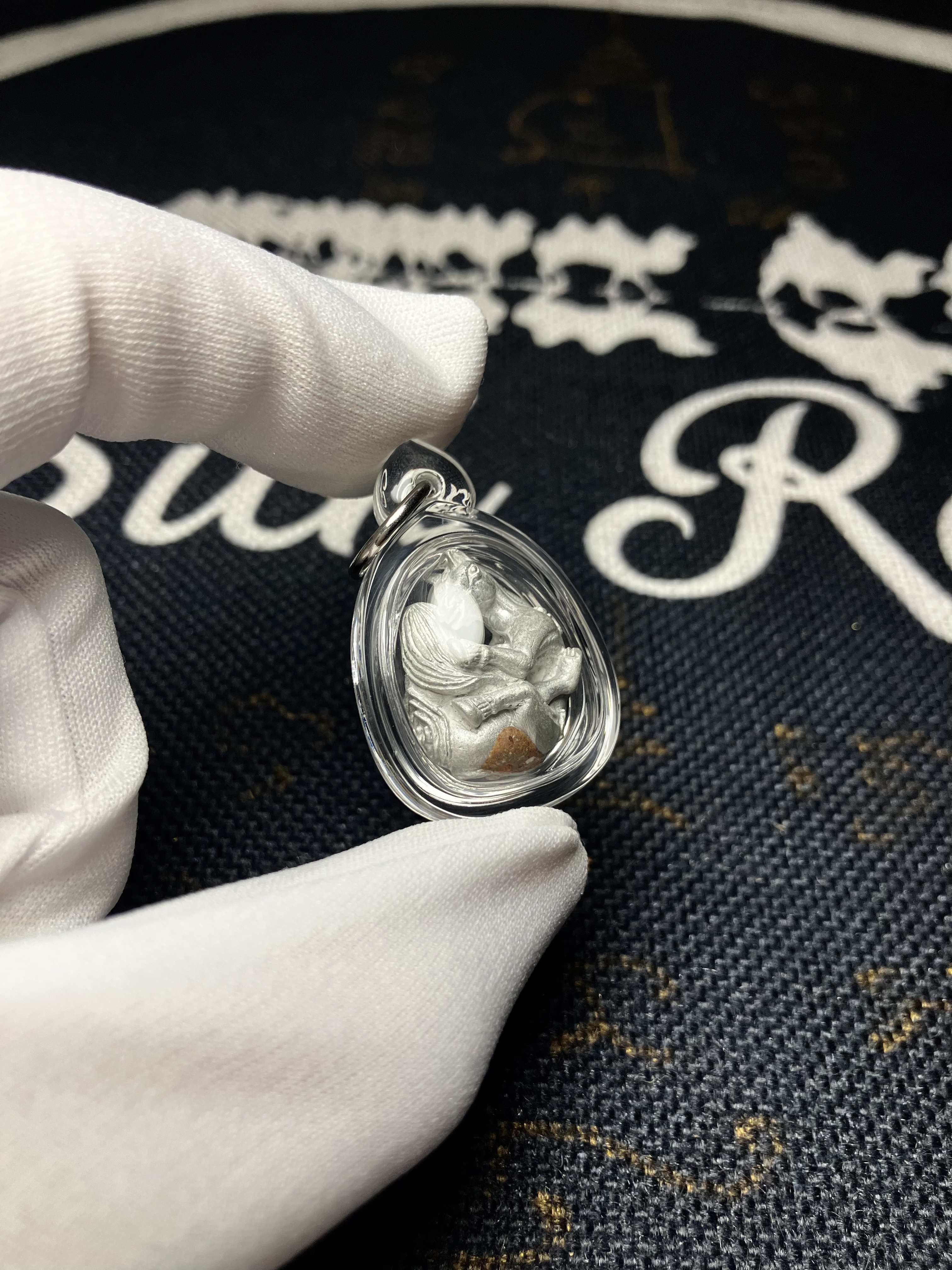 古巴不丹／砵打  佛曆2554  馬食能符珠｜附光學級高透防水殼
