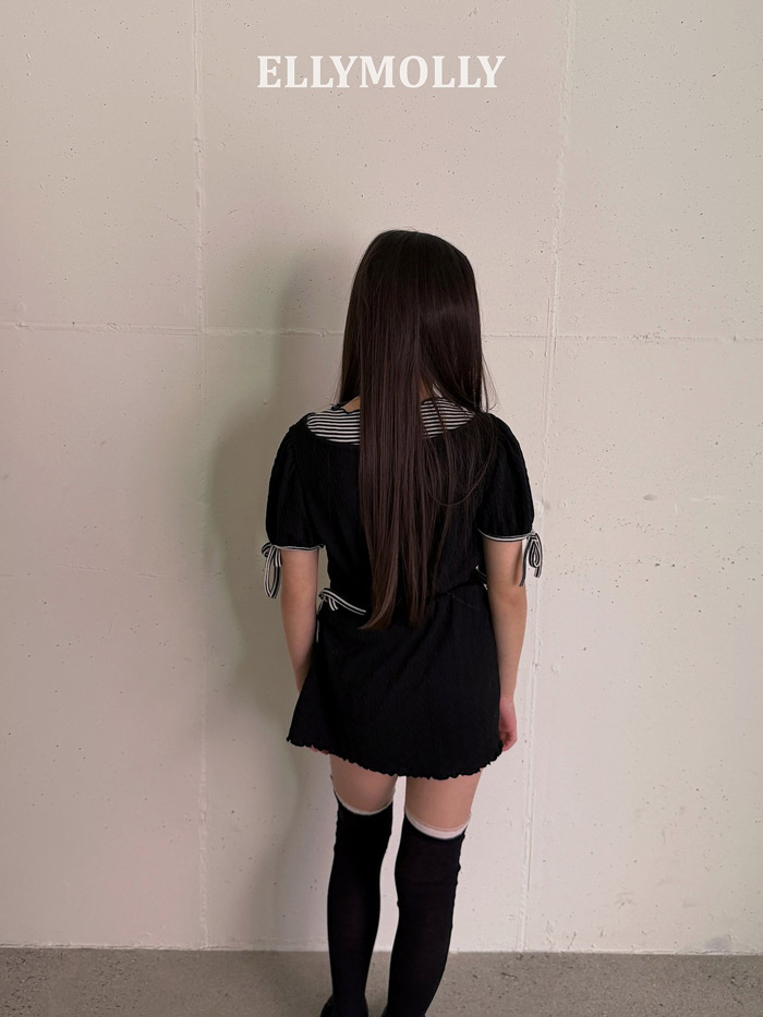 🇰🇷Ellymolly tee