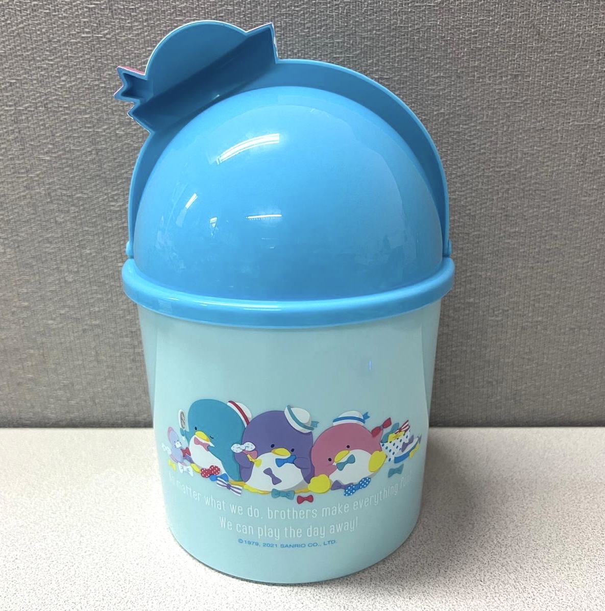 🎌日本直送🎌企鵝立體造型桌上收納桶