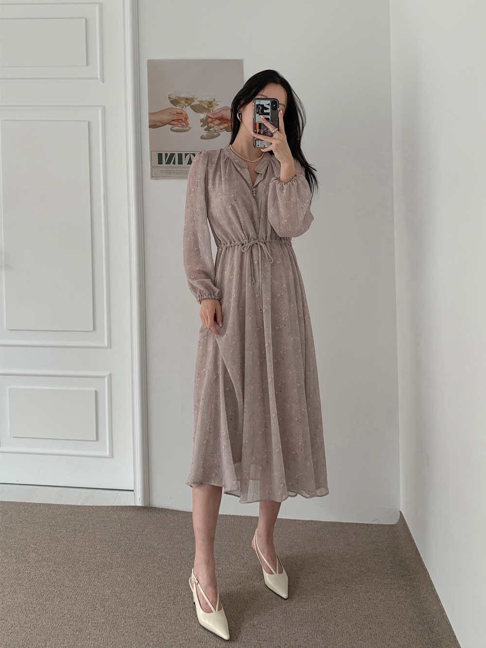 V strap slingback heeled shoes