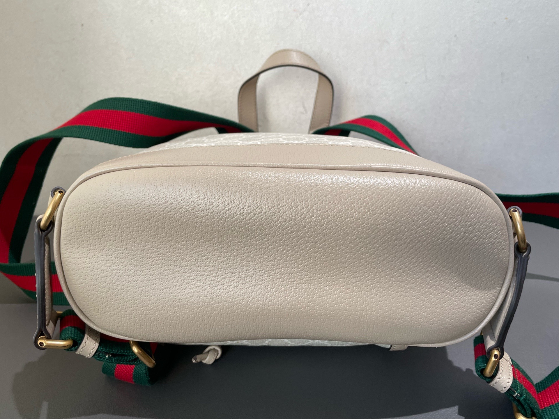 【預訂貨品】Gucci 燕麥色老花書包🎒