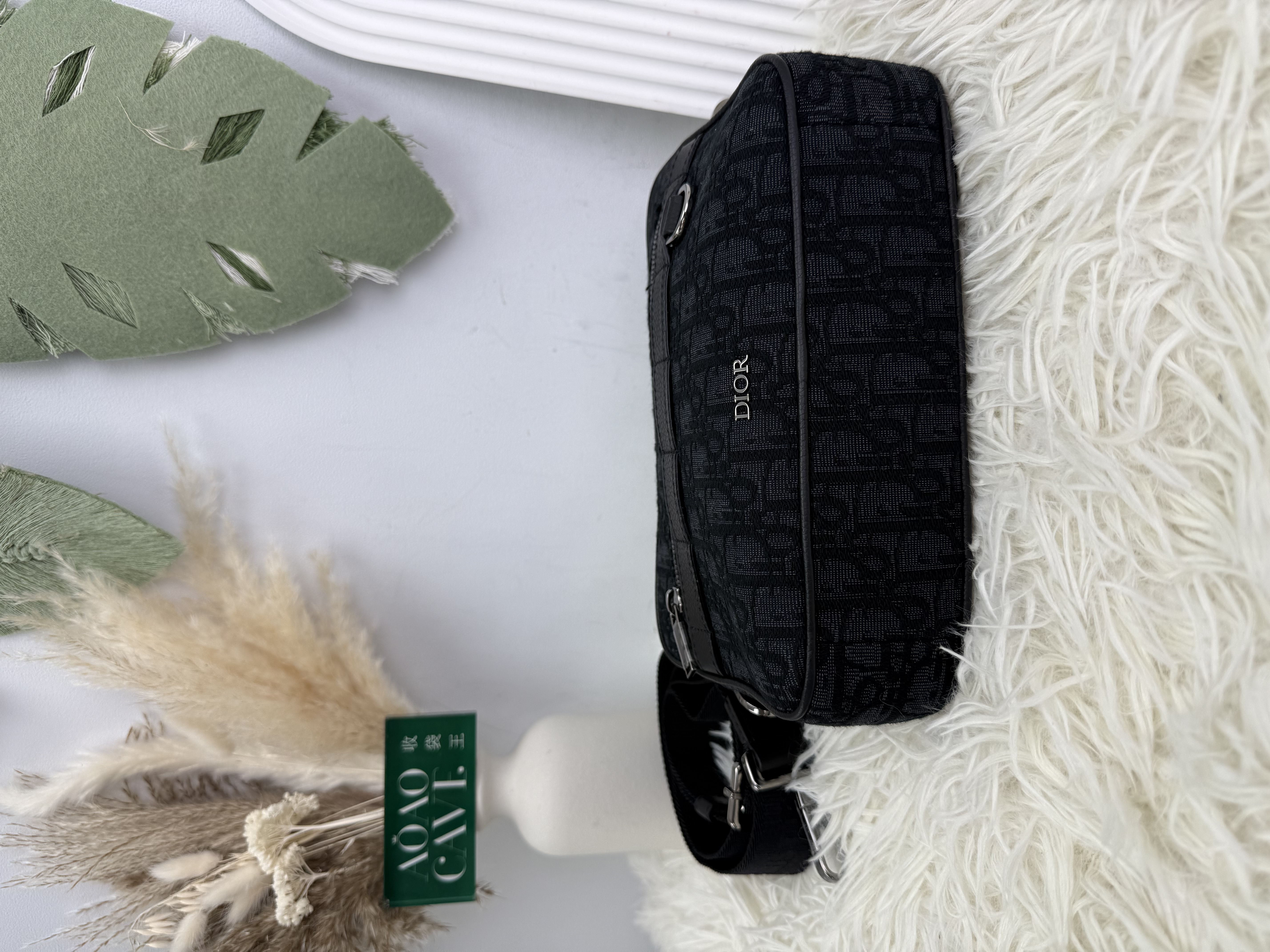 Dior 🖤黑色 粒面牛皮革 刺繡老花滿印相機包  2025專門店單 全套 👜