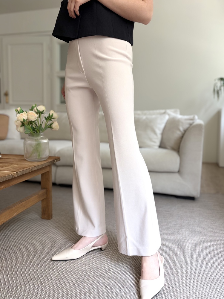 Pull-On Stretch Pants (Light Beige)