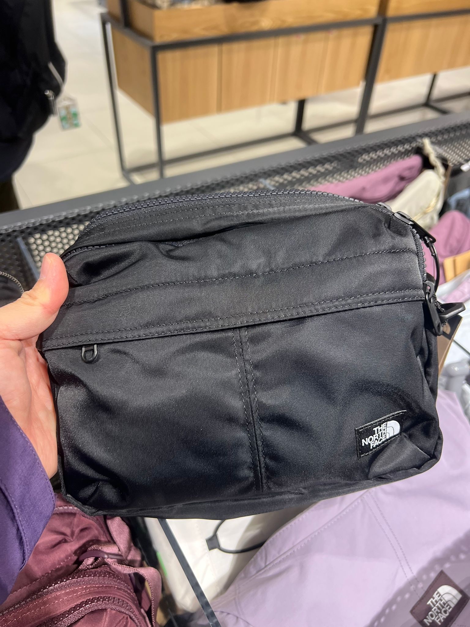 The North Face 尼龍質地斜孭袋