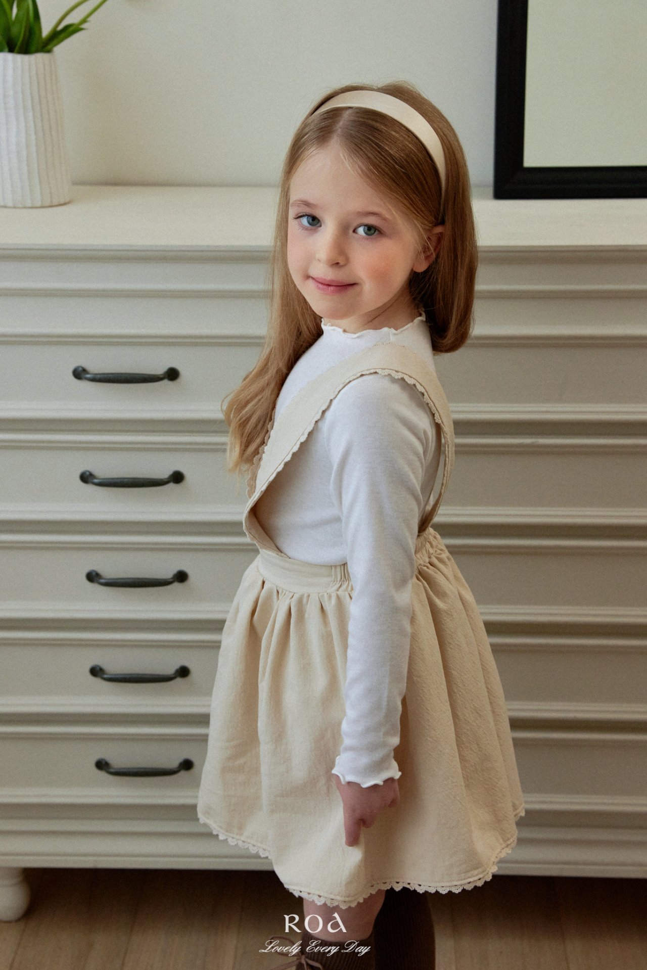 Lace 背心連身裙 (內搭需另配)