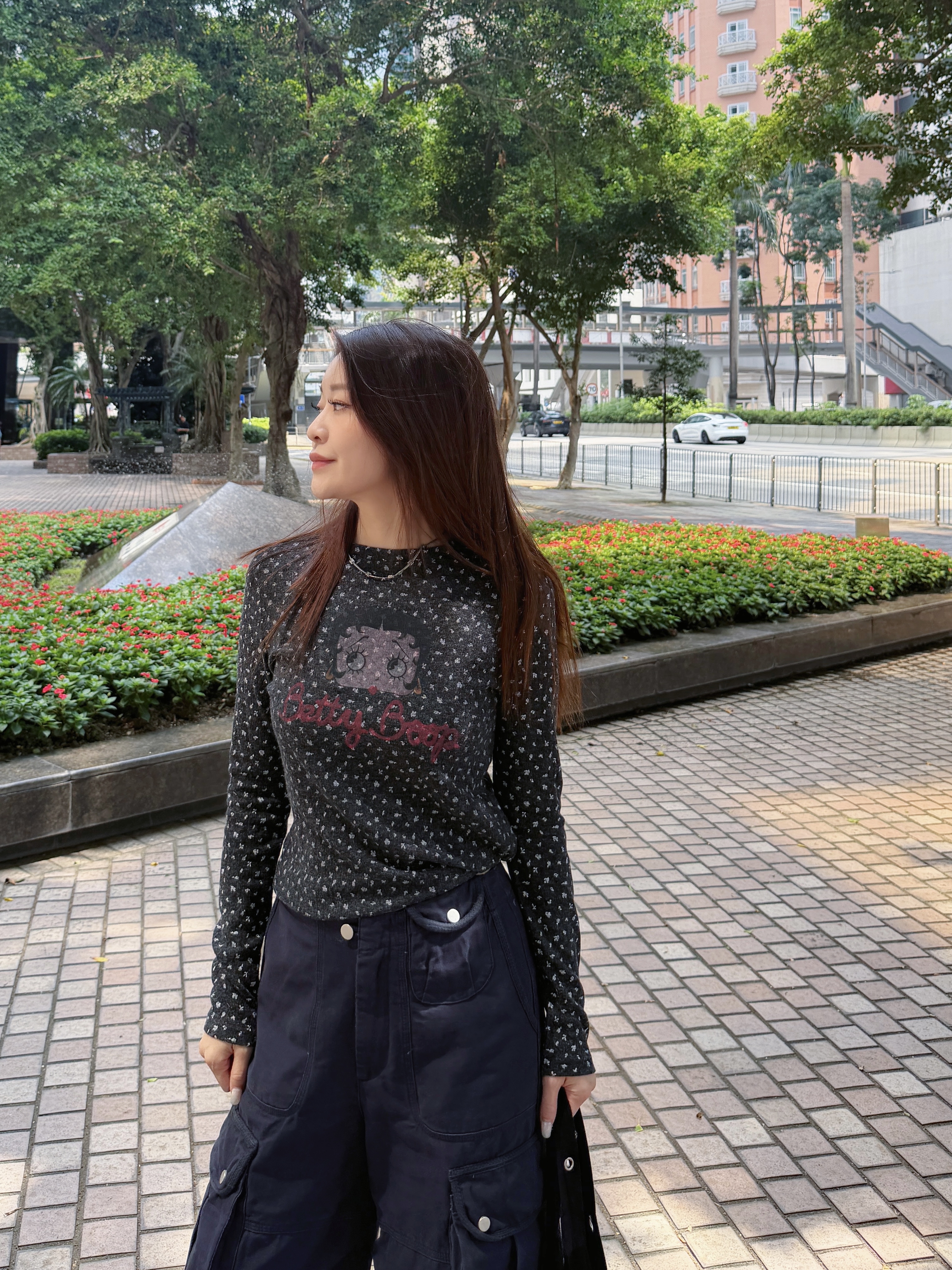 獨特面料 ! Betty Tee