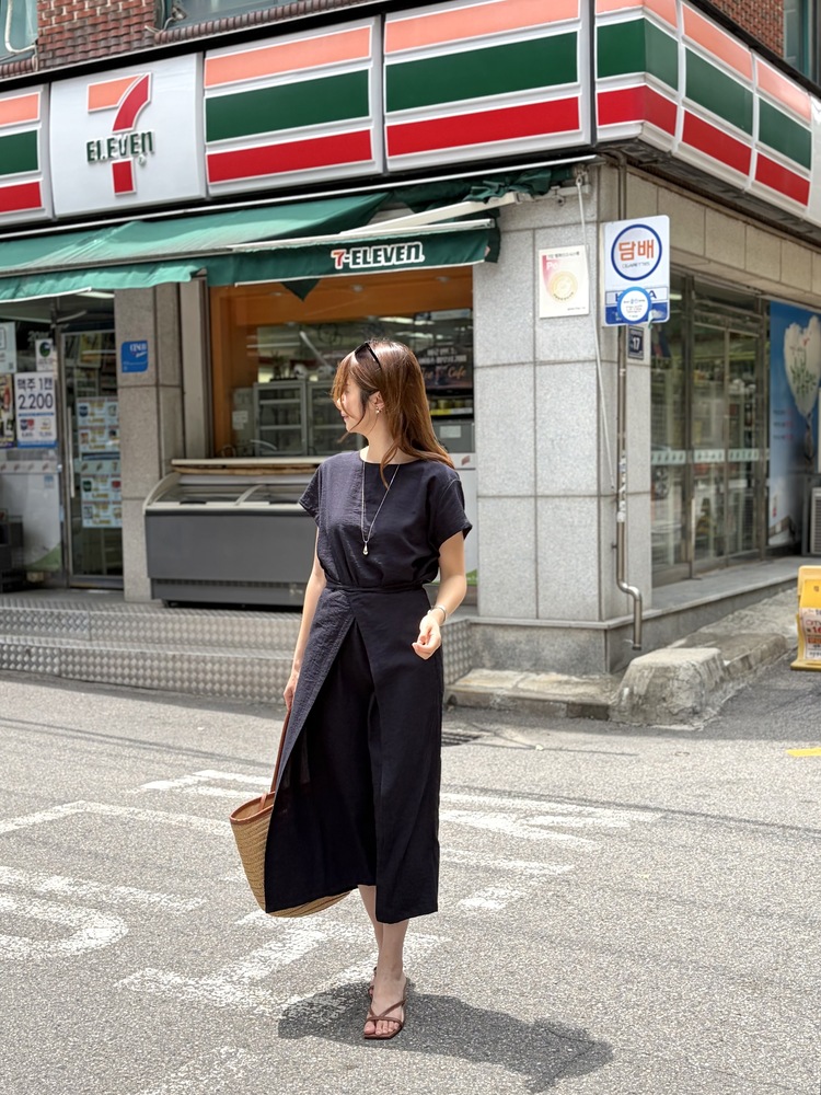 The Timeless Wrap Dress (Navy)
