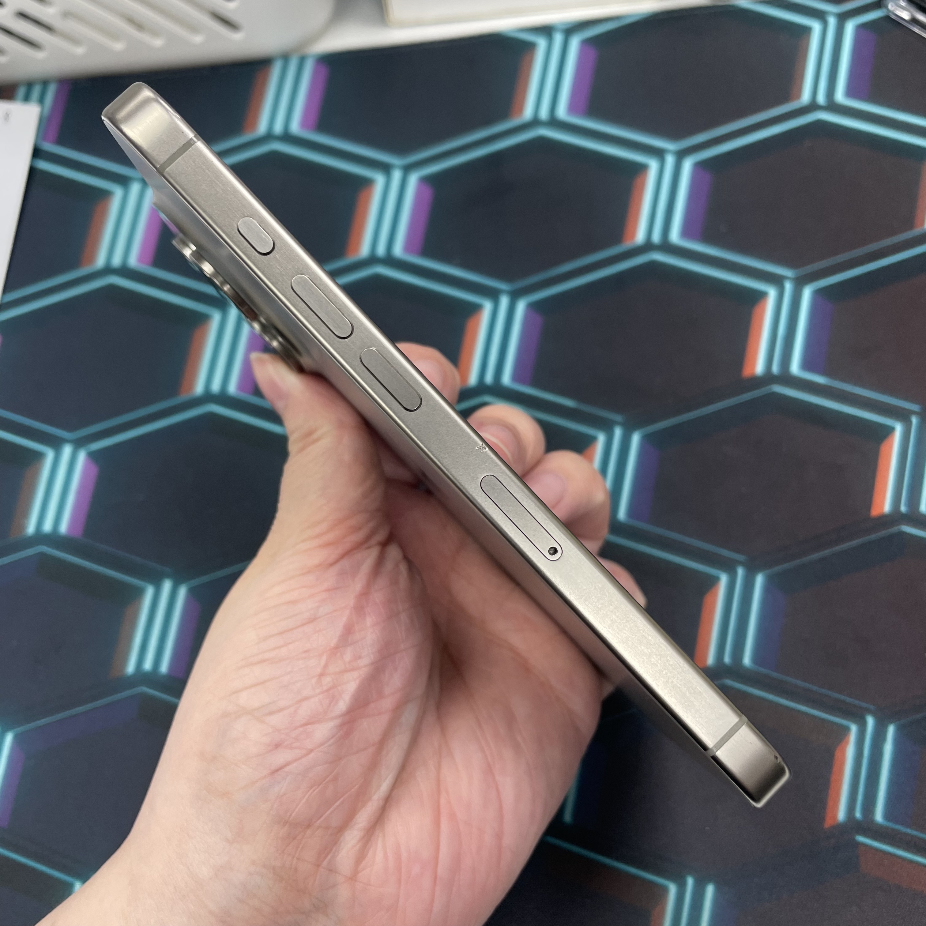 *6325 15 pro 勁靚機 256GB 電98 原色 gray