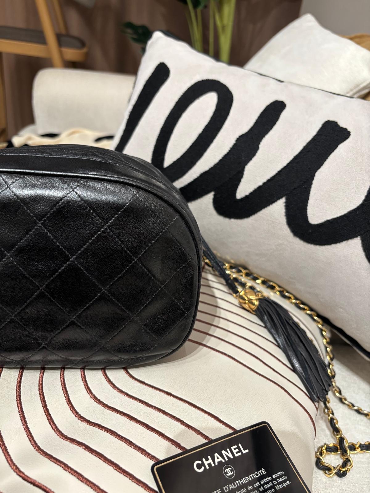 Chanel Vintage Bucket Bag 100%Authentic, 90%New✅Card