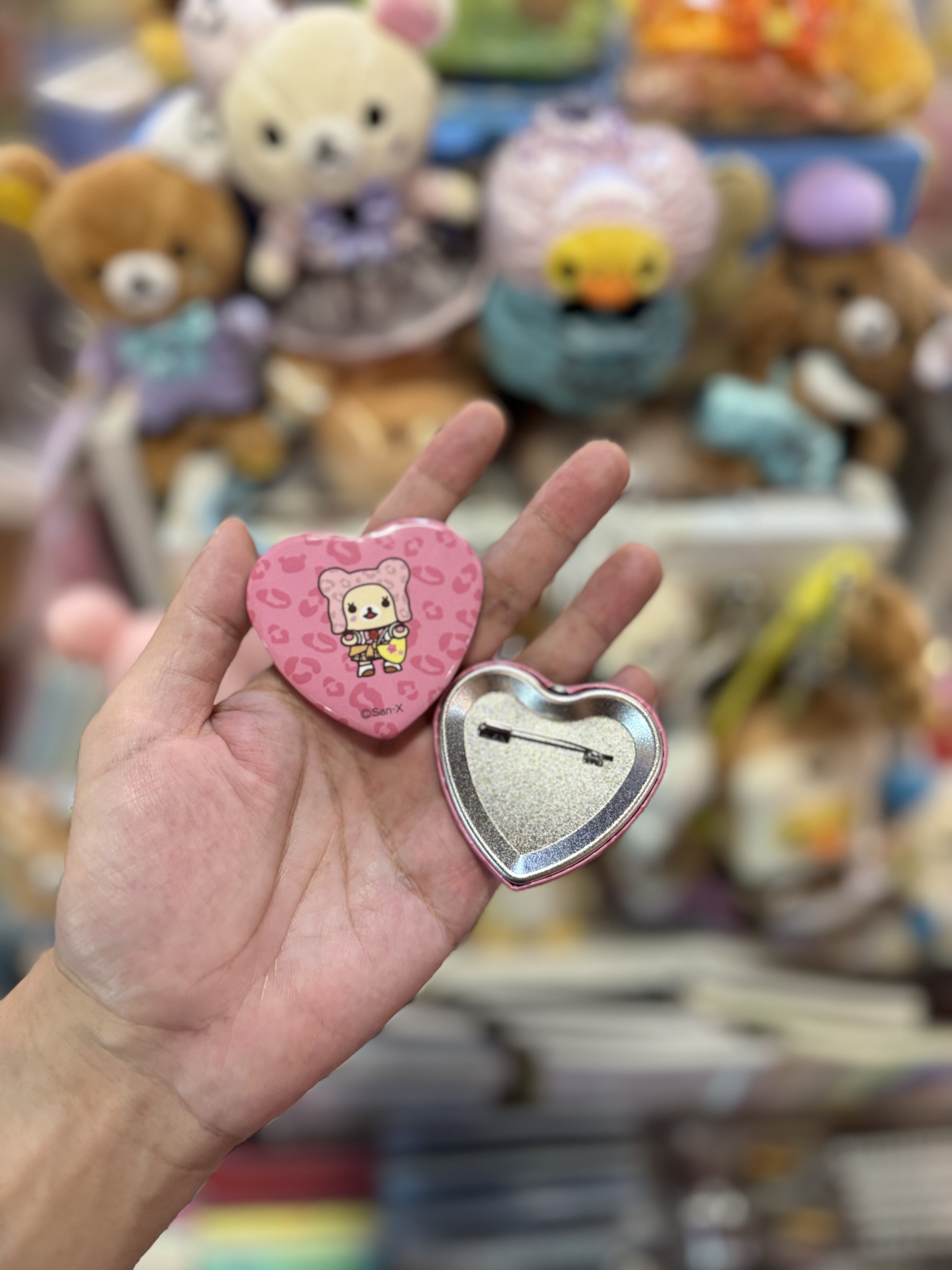 《現貨》全新日本專門店18週年紀念限定學生服造型小白熊心型襟章