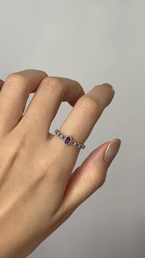 石榴石戒指 ｜ Garnet Ring 