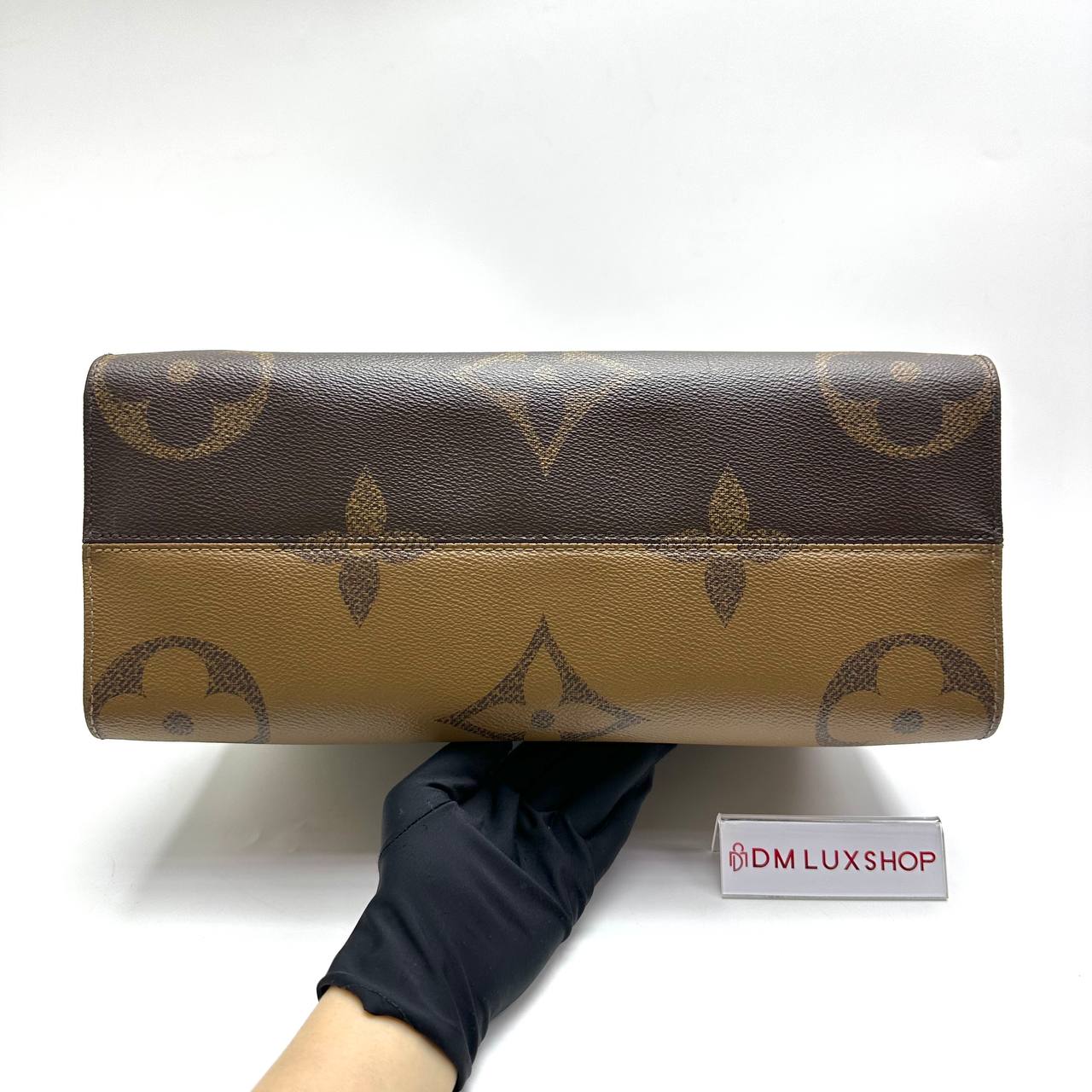 LV Monogram OnTheGo MM